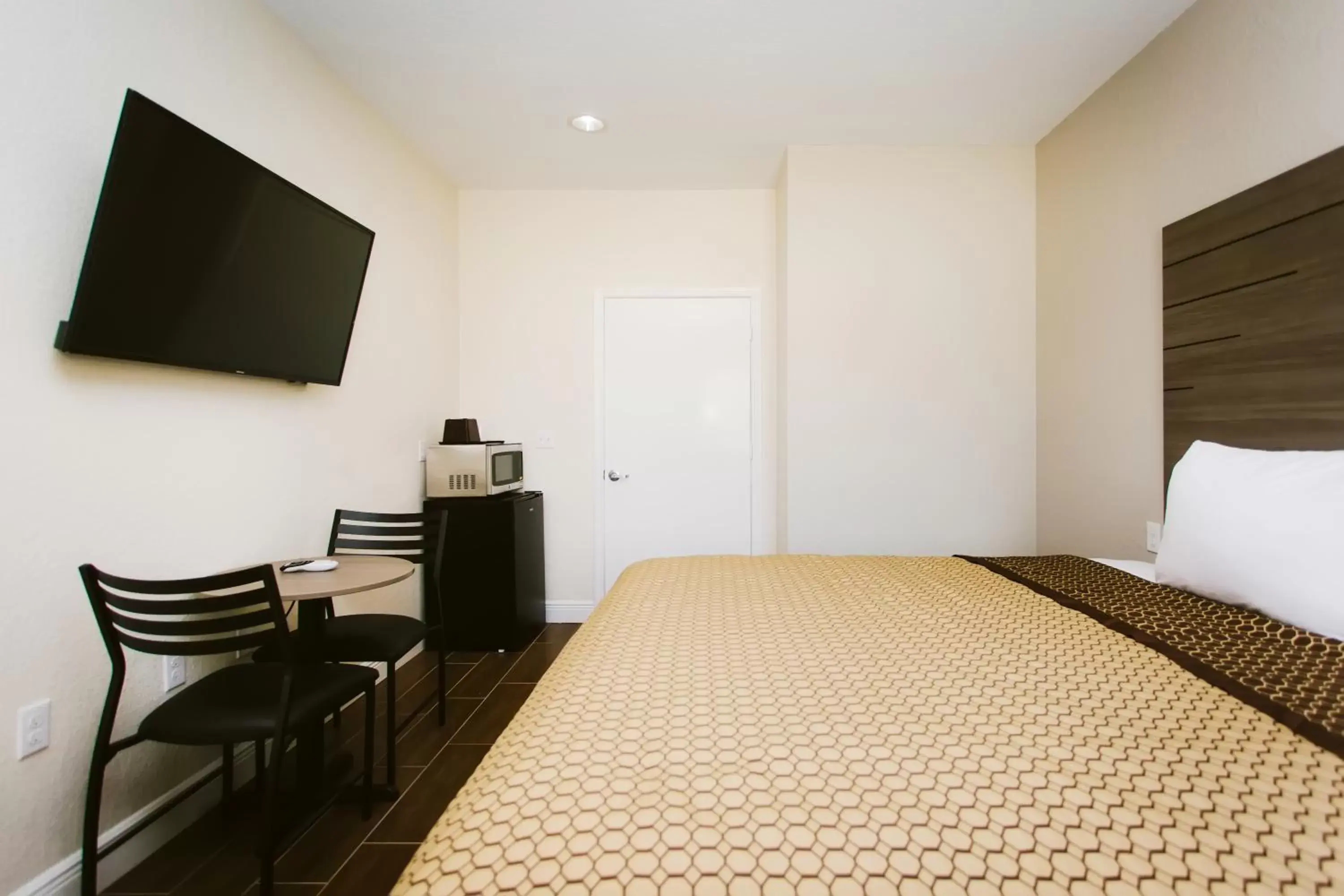 Bed in scottish inn & suites Bed in scottish inn & suites