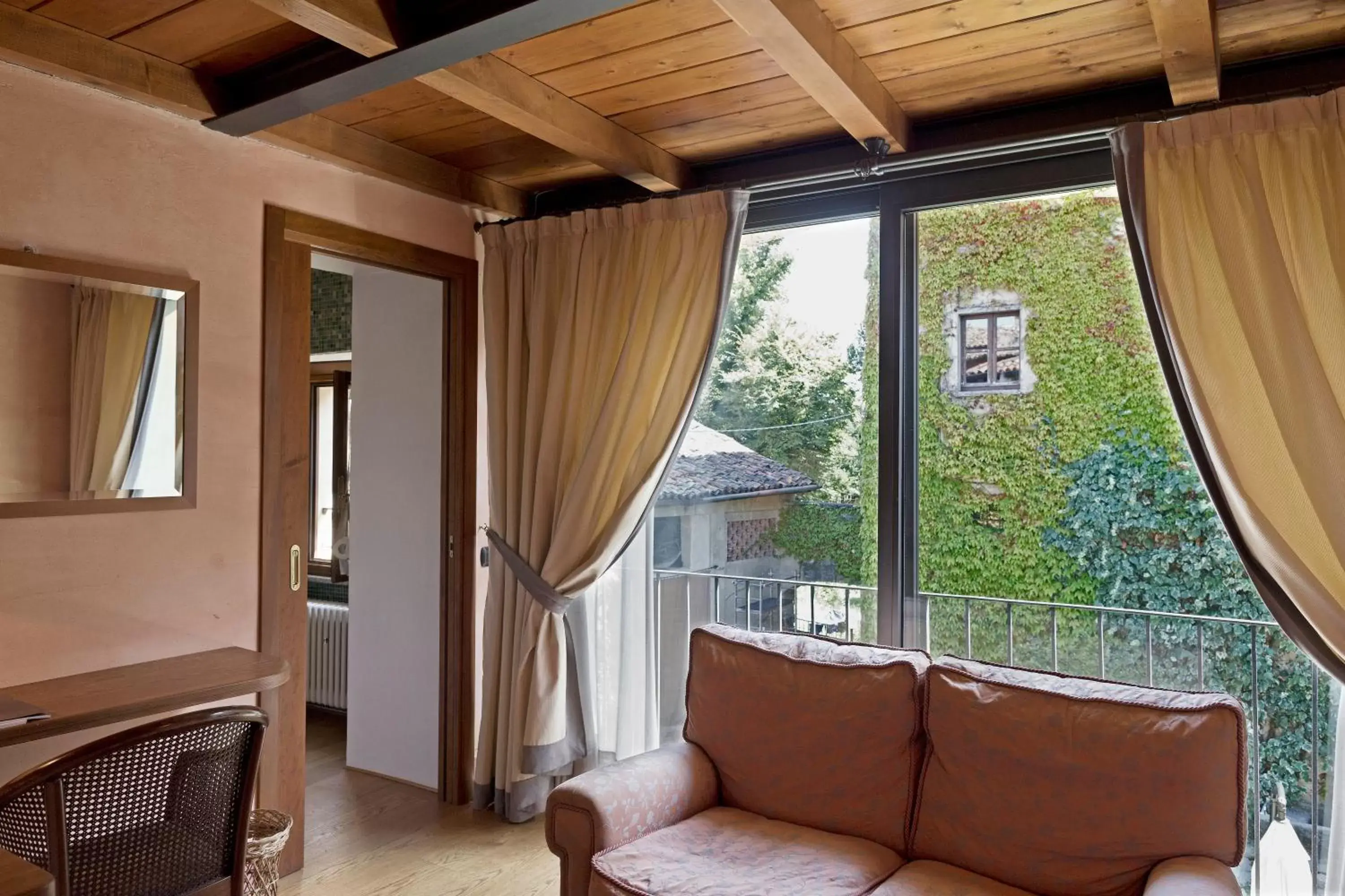 Seating Area in Hotel Locanda Dei Mai Intees