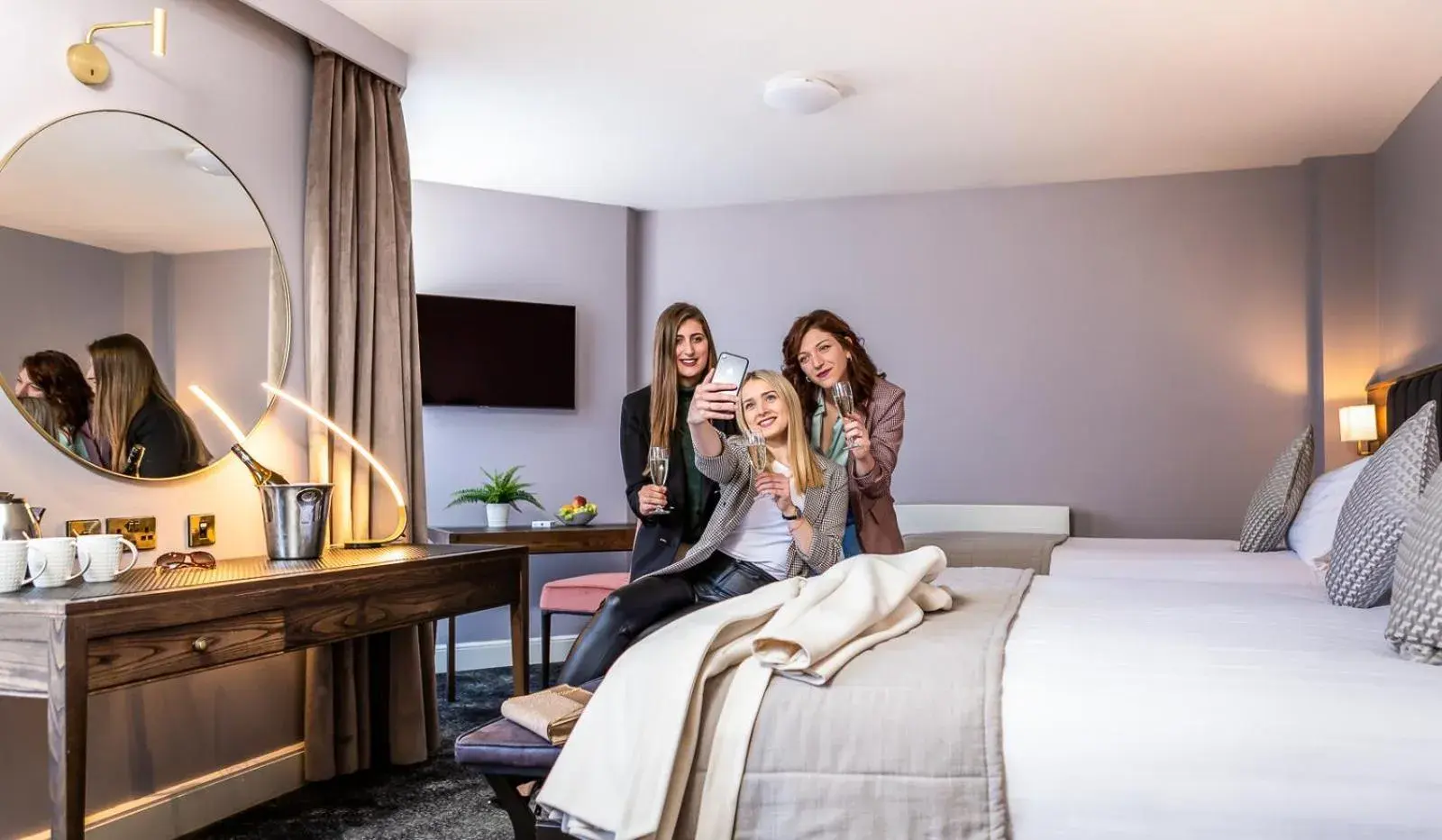 Bedroom in Dublin Skylon Hotel