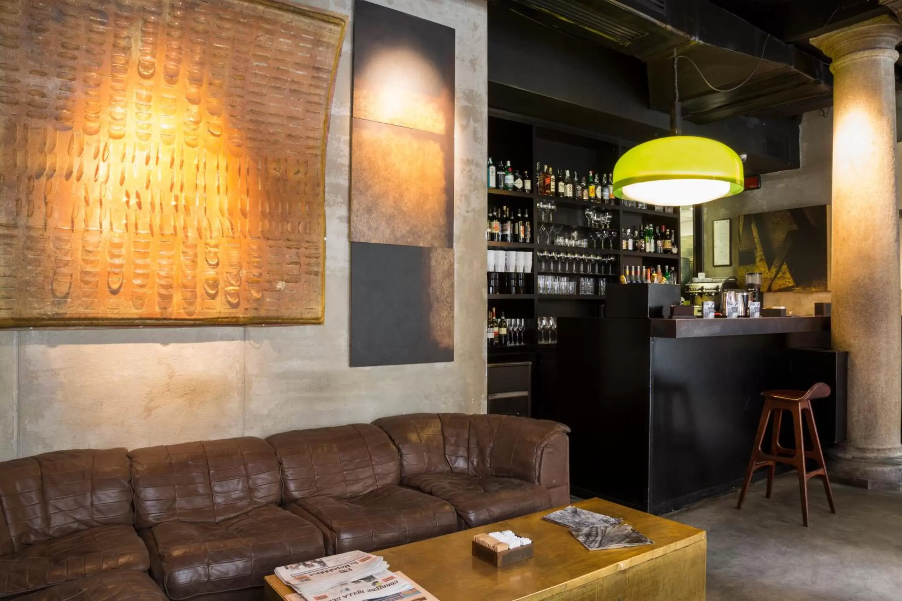 Lounge or bar, Lounge/Bar in STRAF, Milan, a Member of Design Hotels