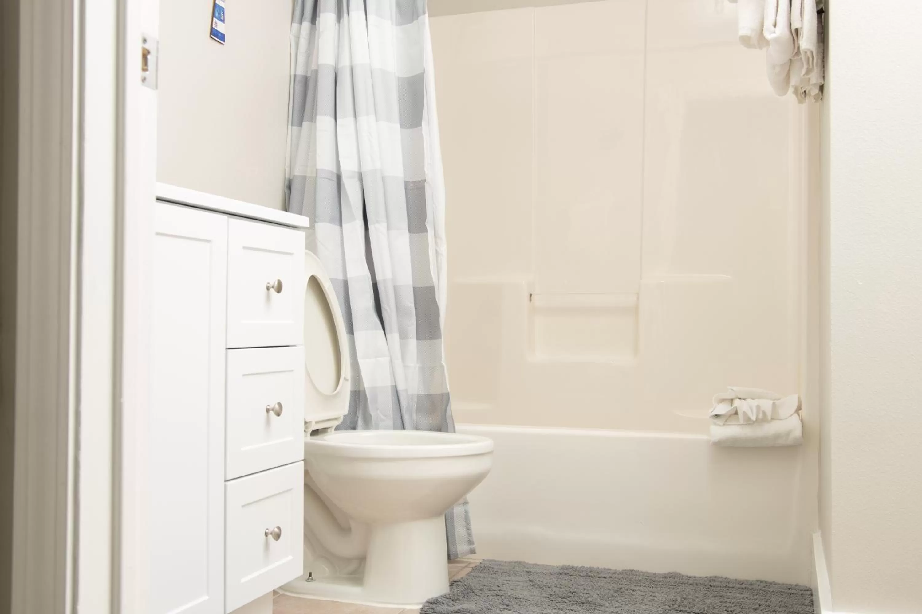 Bathroom in Shores of Panama Resort