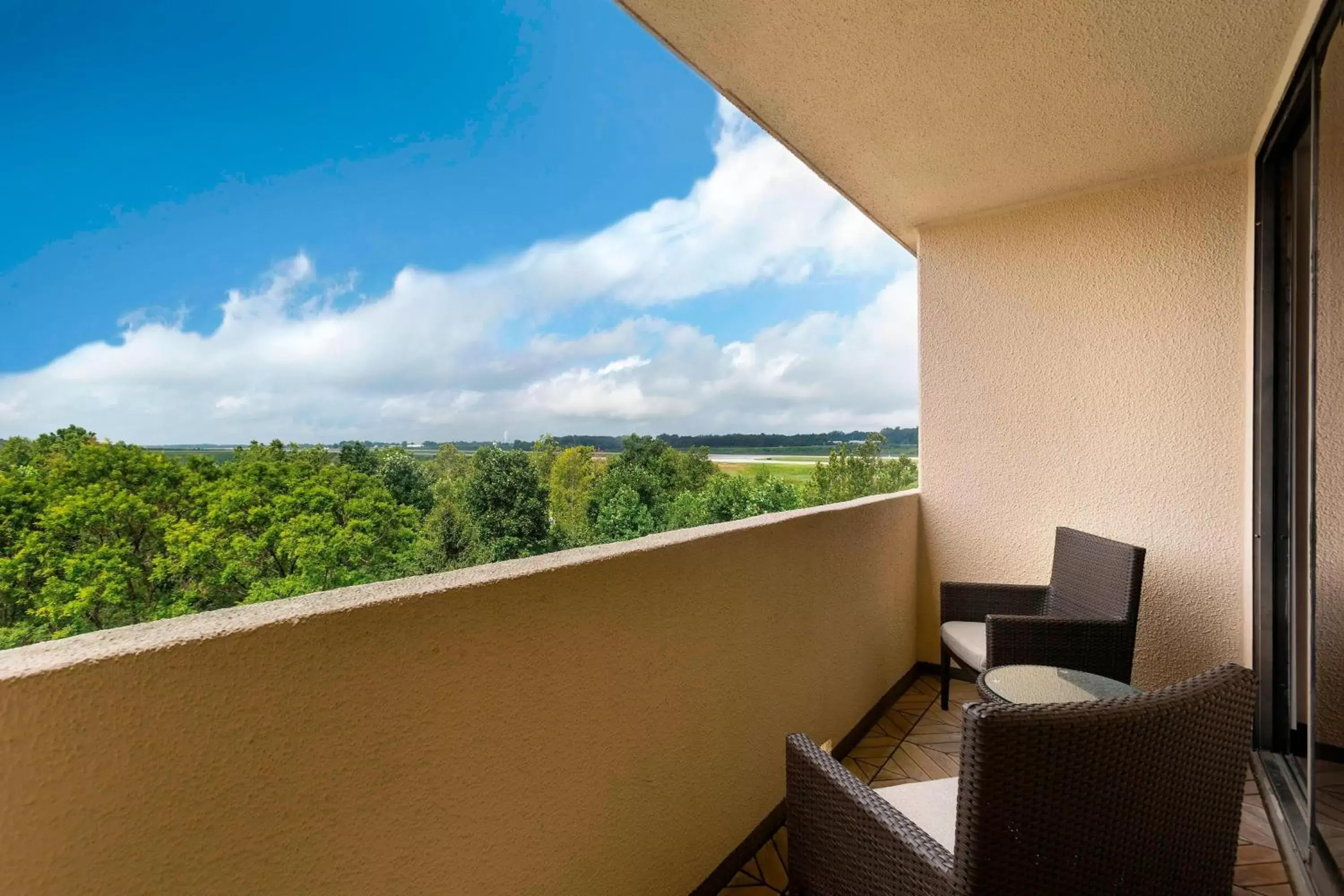 Photo of the whole room, Balcony/Terrace in Greensboro-High Point Marriott Airport