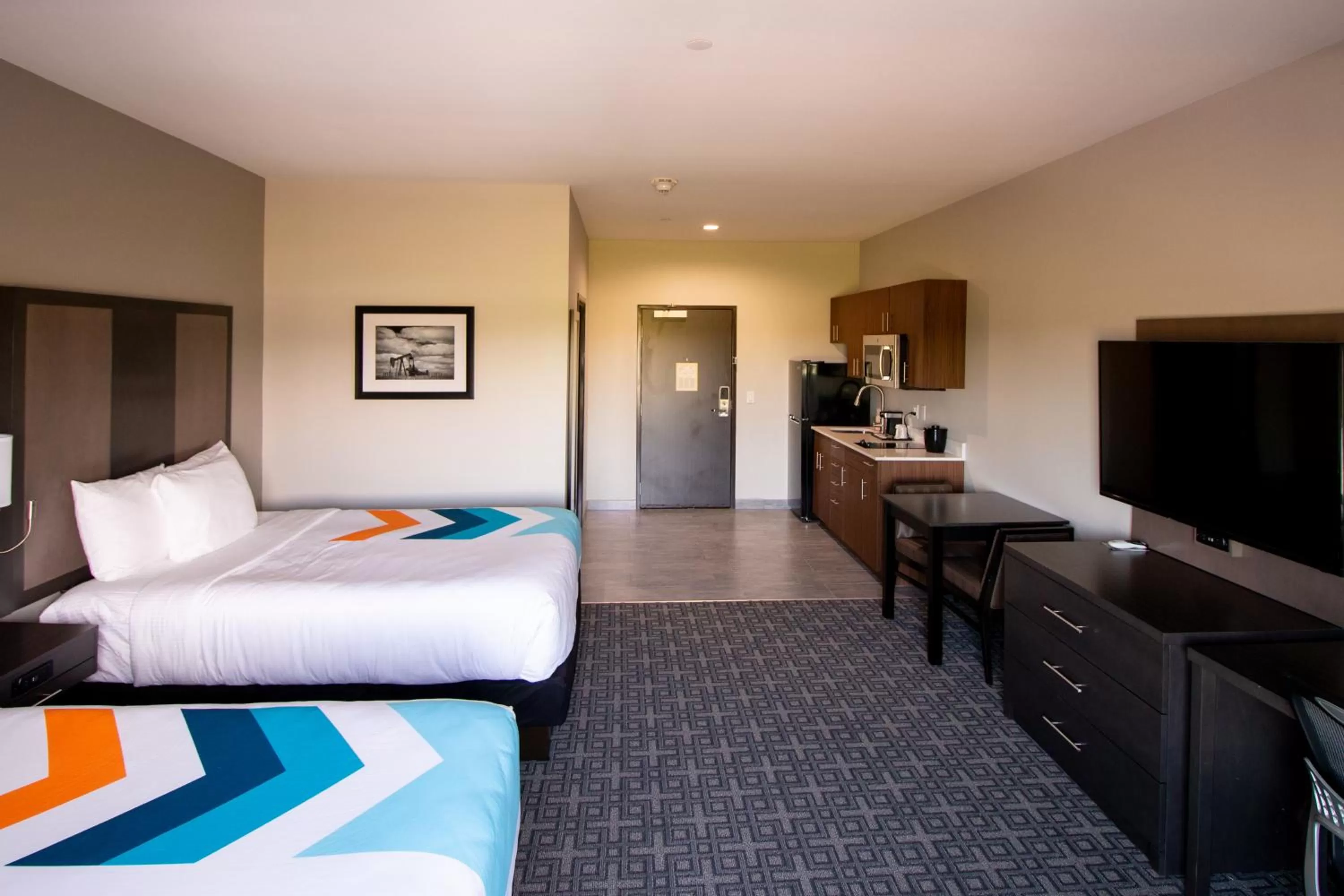 Photo of the whole room, Bed in HOTEL PRYOR