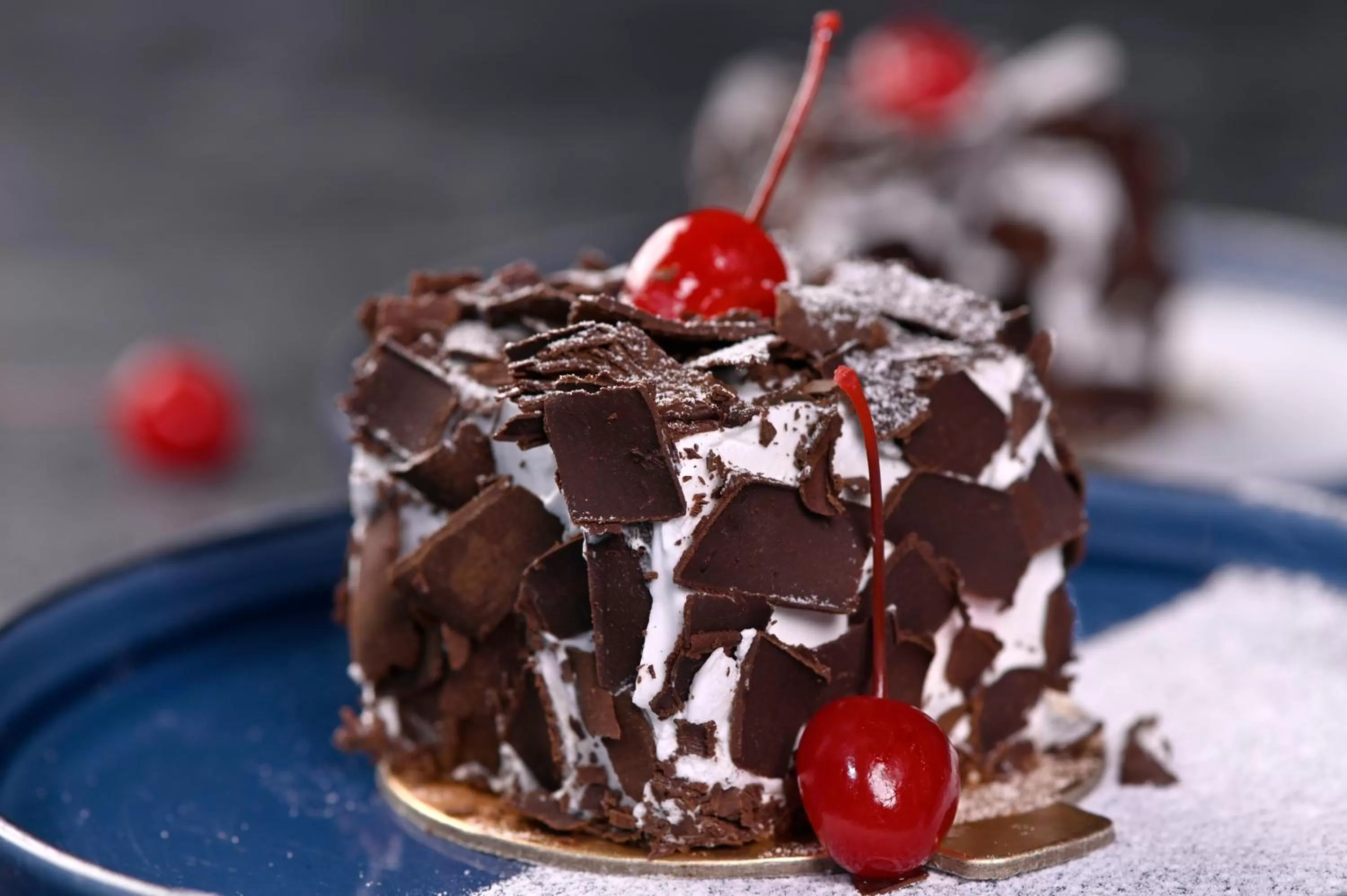 Restaurant/places to eat in Novotel Kolkata Hotel and Residences