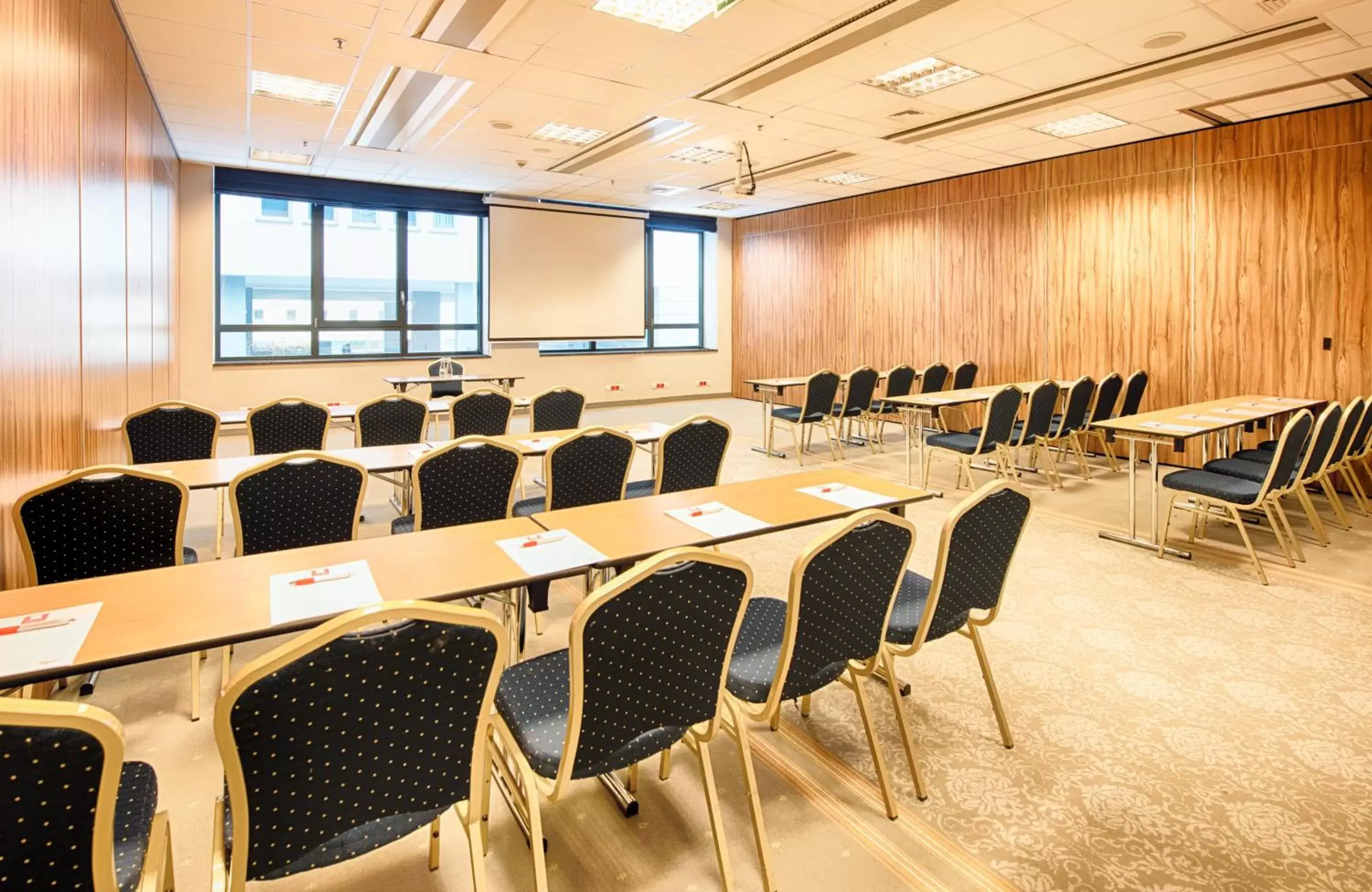 Meeting/conference room in Leonardo Royal Hotel Warsaw