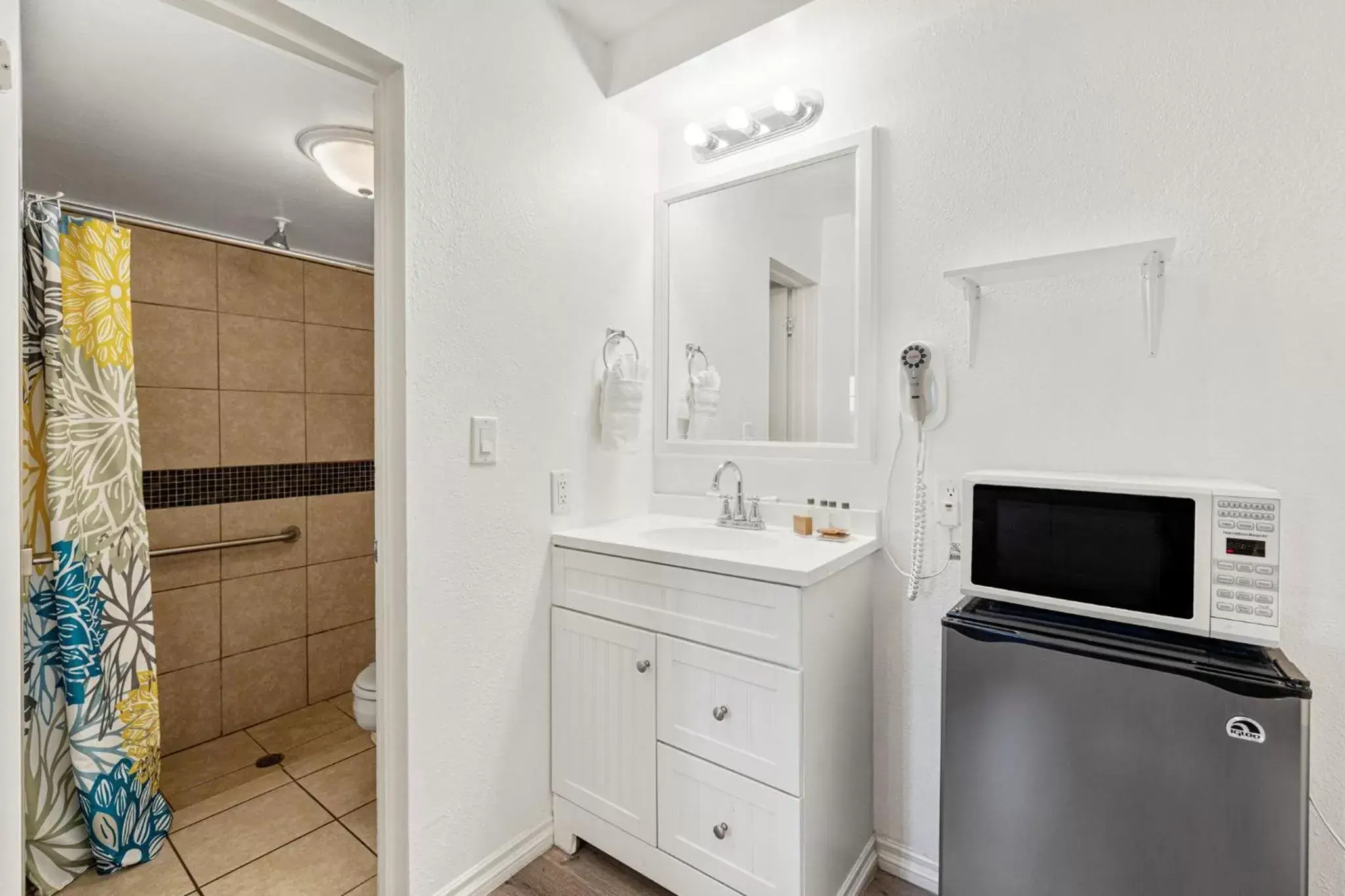 Bathroom in Inn at Palm Springs