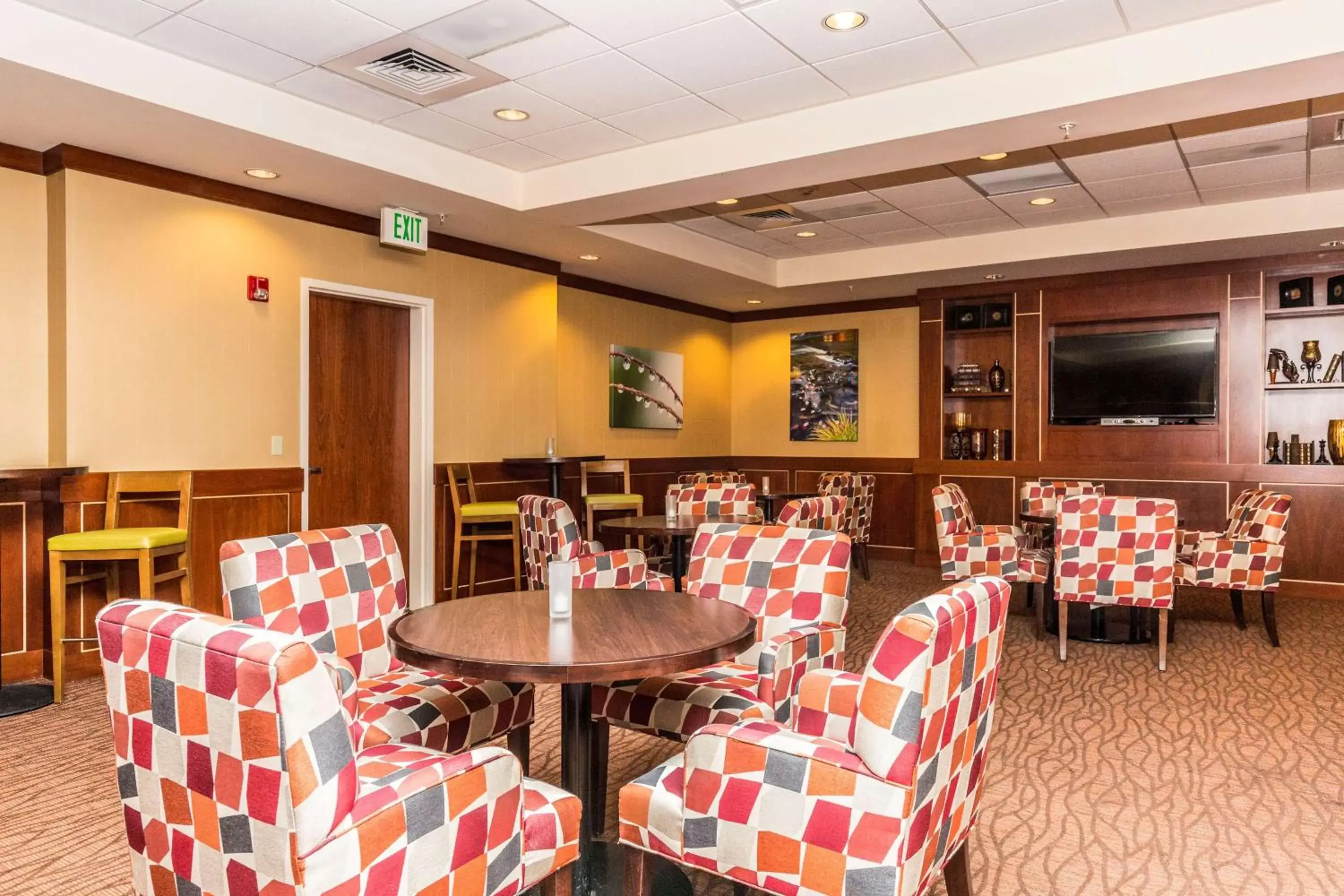 Property building, Restaurant/Places to Eat in Hilton Garden Inn St. George