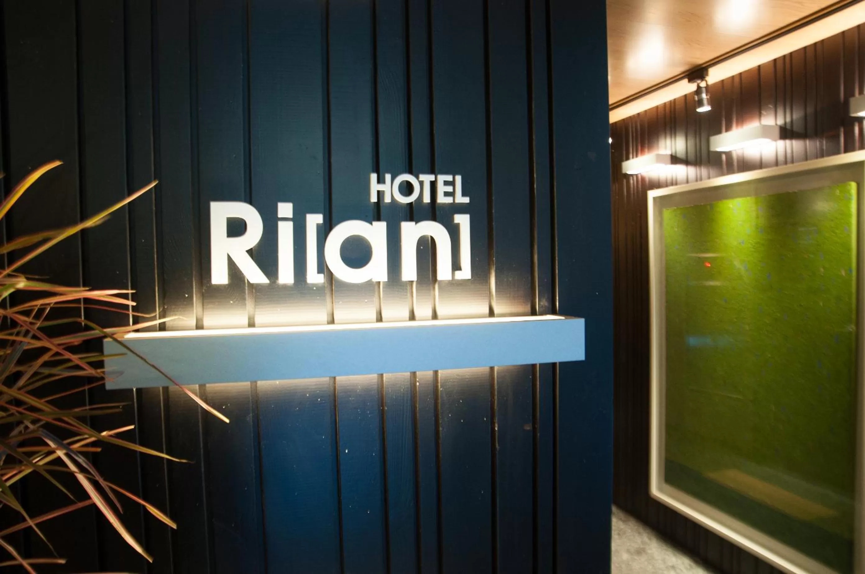 Logo/Certificate/Sign in Rian Hotel