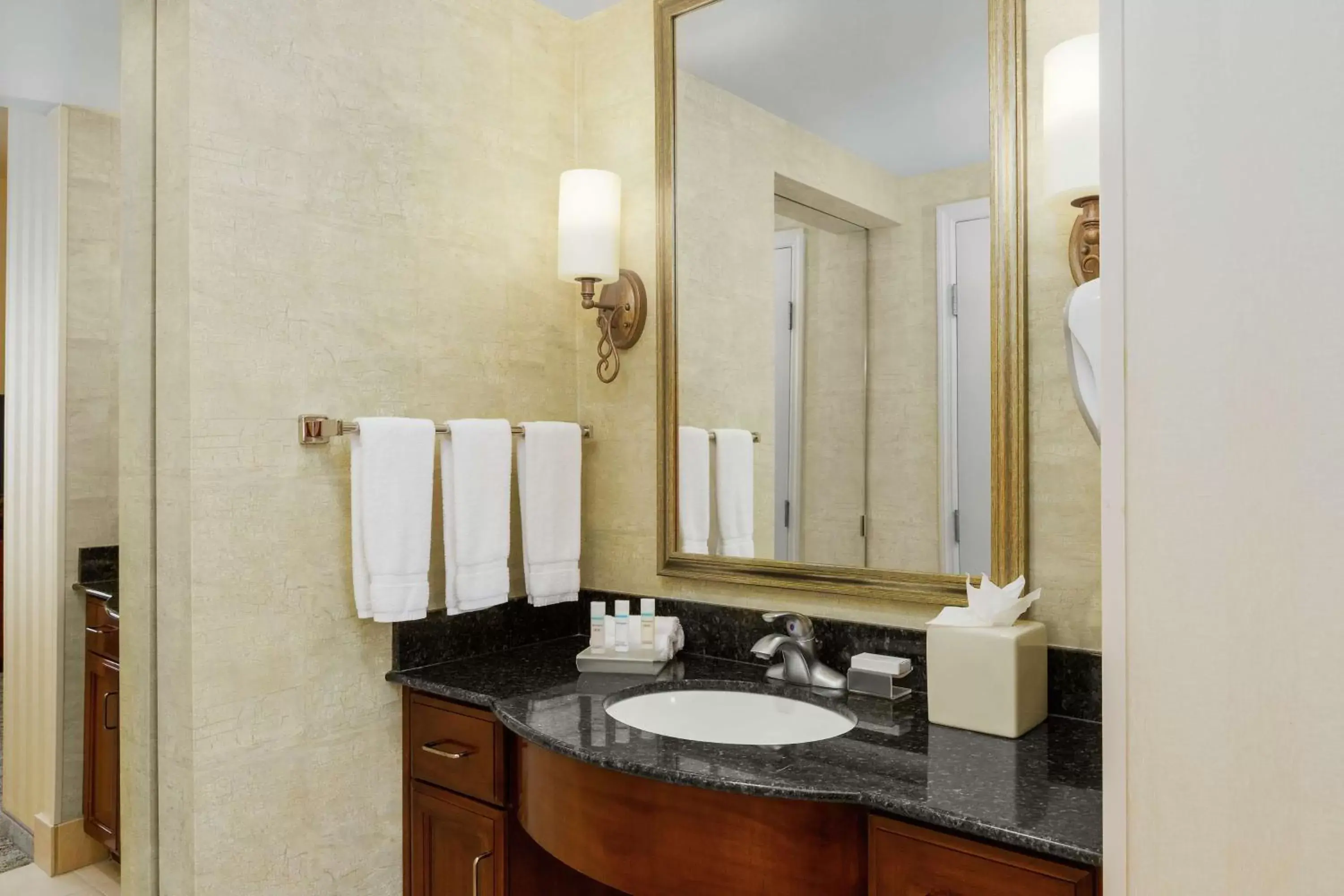 Bathroom in Homewood Suites by Hilton Sacramento Airport-Natomas