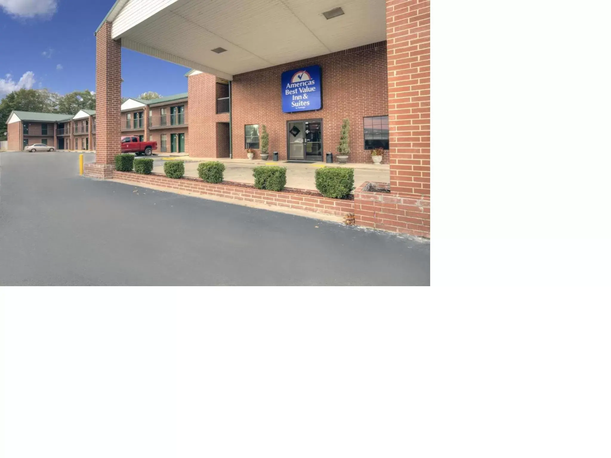 Facade/Entrance in Americas Best Value Inn & Suites - Little Rock - Maumelle