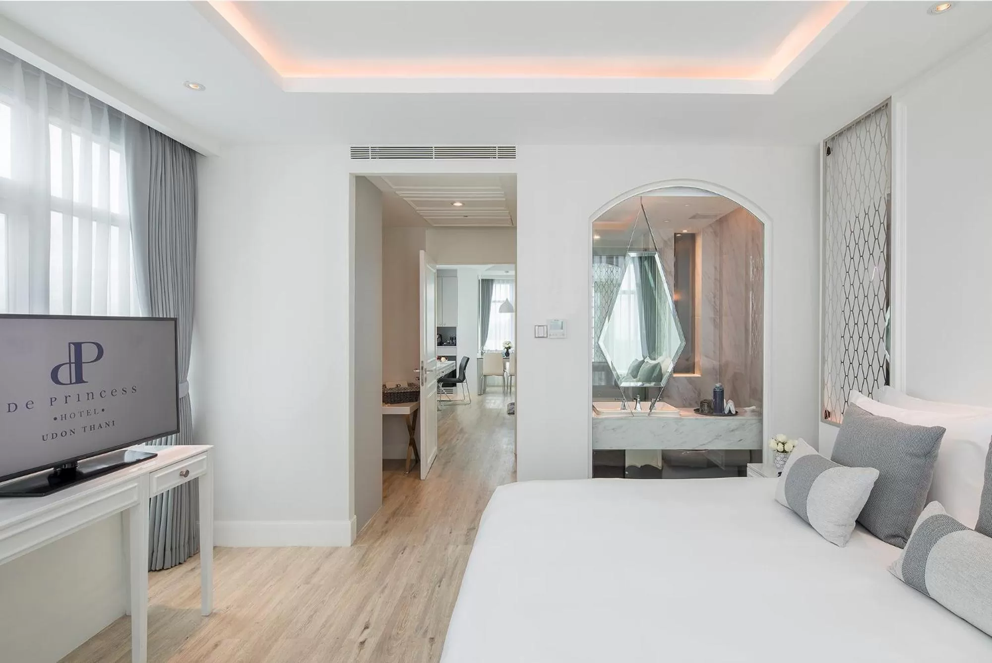 Bed in De Princess Hotel Udonthani