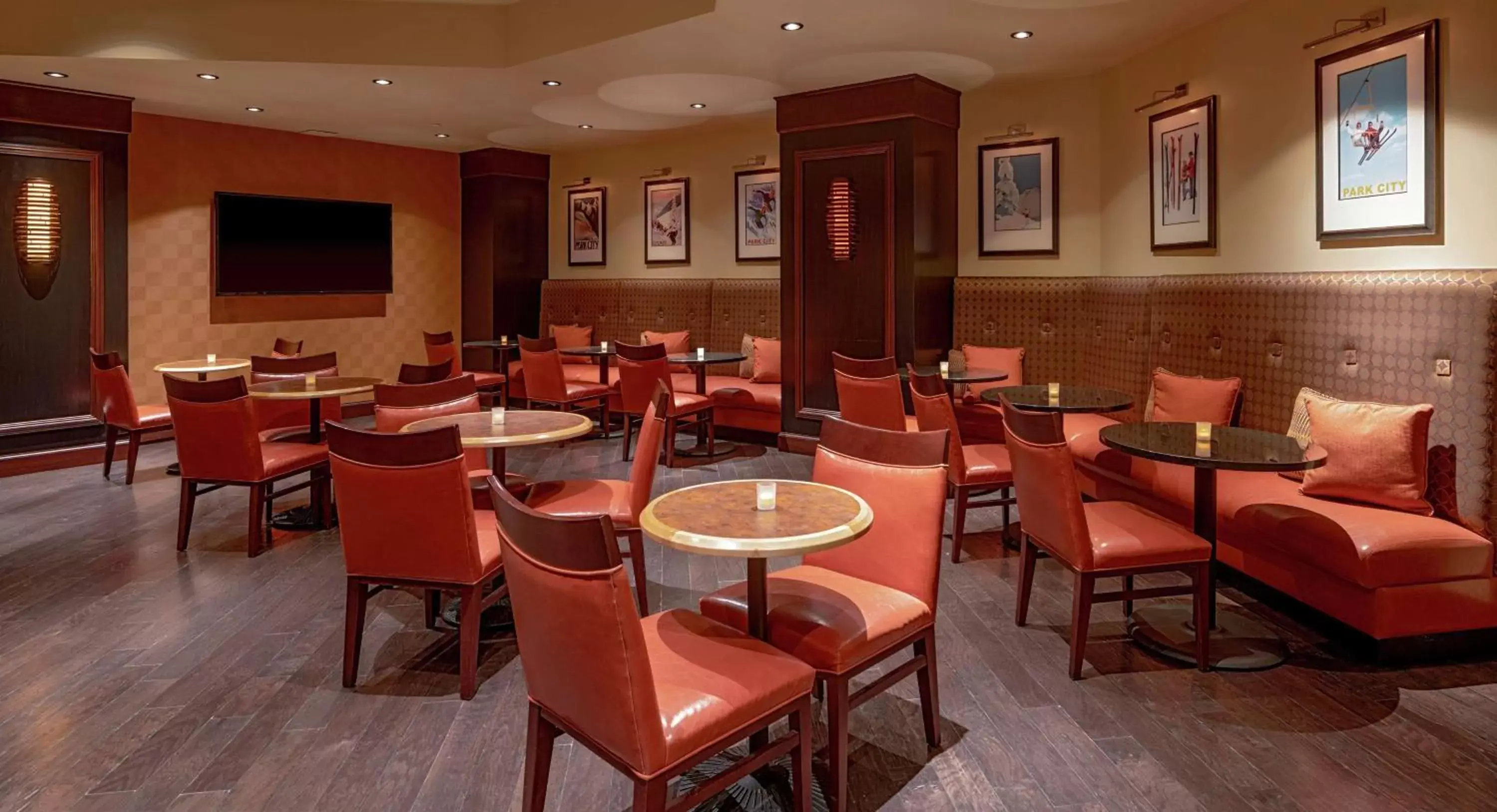 Lounge or bar, Restaurant/Places to Eat in Doubletree Suites by Hilton Salt Lake City