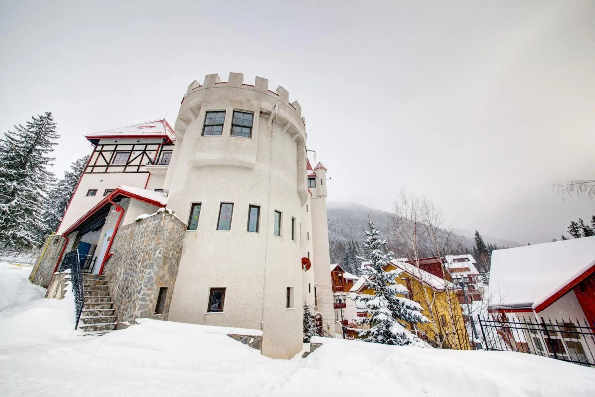 Facade/entrance, Winter in House of Dracula Hotel