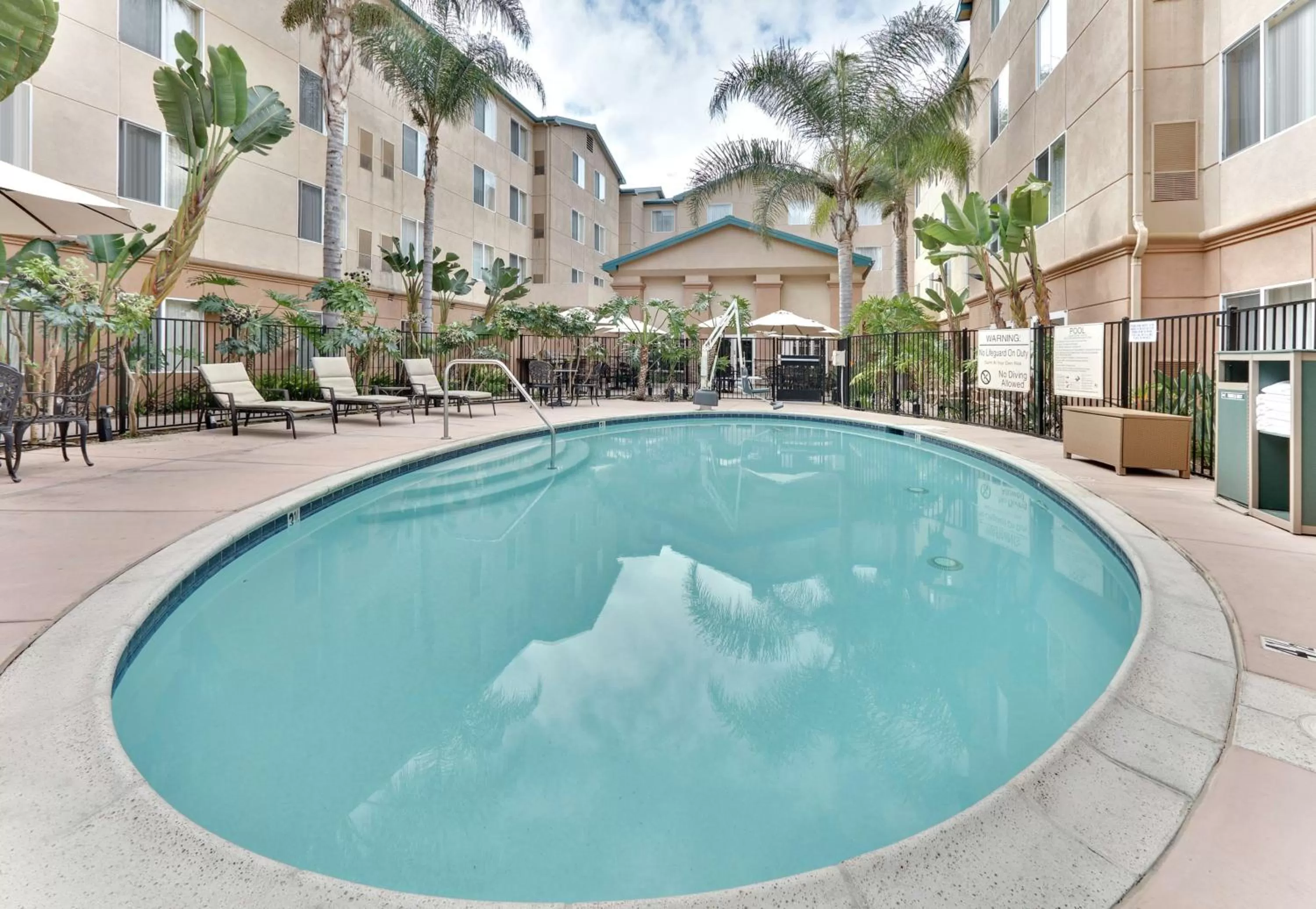 Pool view in Homewood Suites by Hilton San Diego-Del Mar