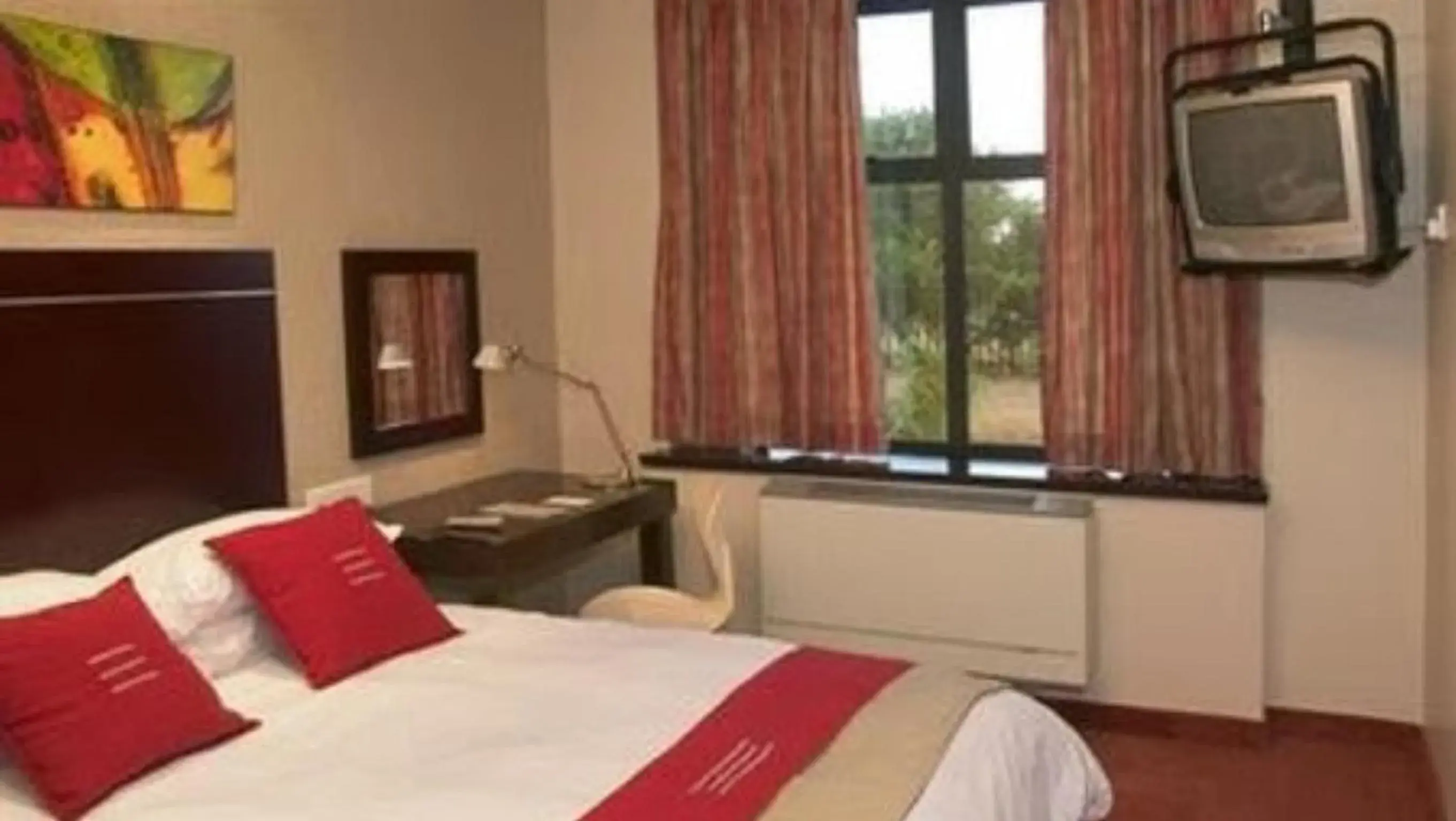 Bed in Peermont Metcourt Inn at the Grand Palm, Gaborone Bed in Peermont Metcourt Inn at the Grand Palm, Gaborone