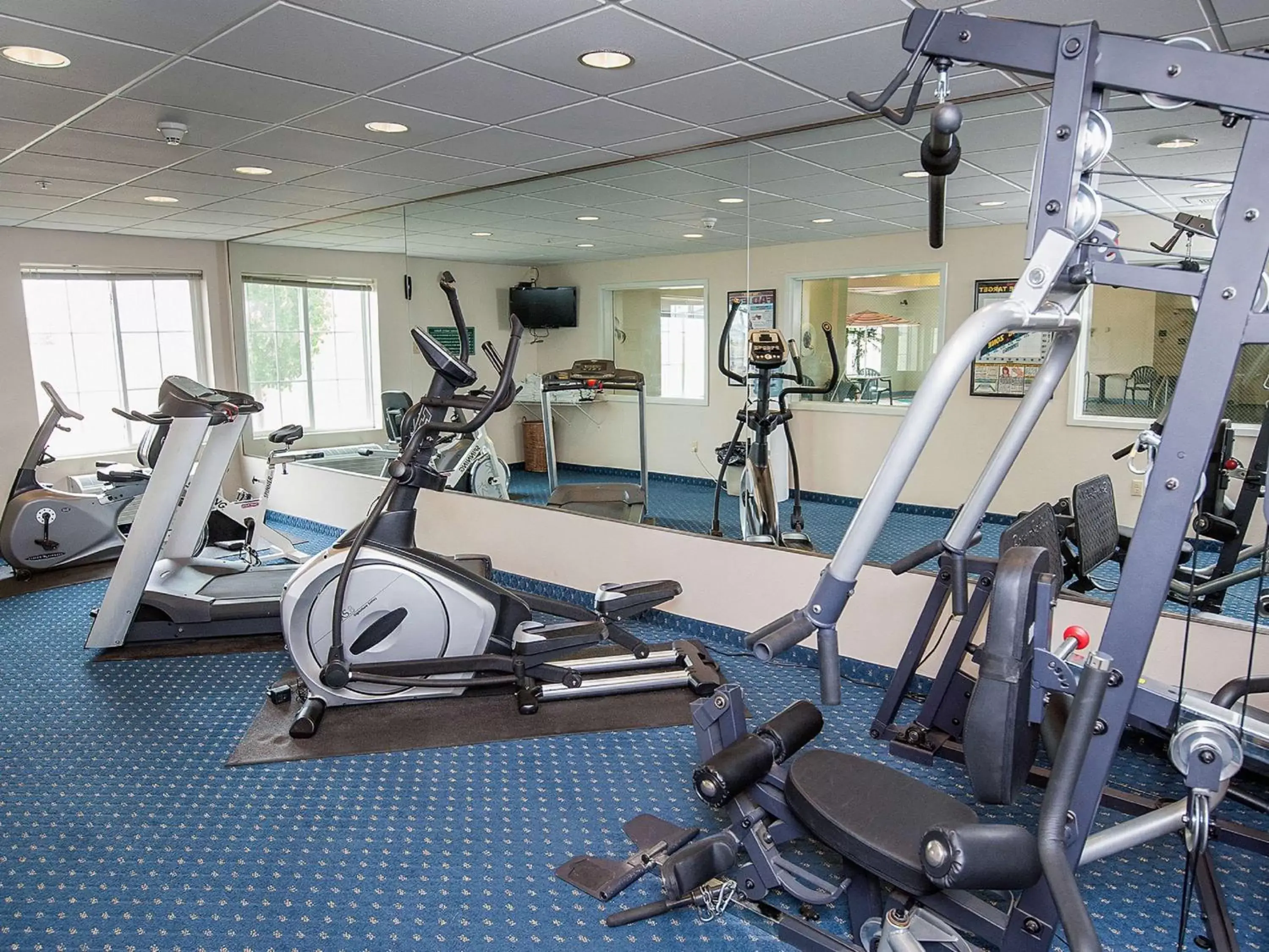 Fitness centre/facilities, Fitness Center/Facilities in SureStay Plus Hotel by Best Western Billings