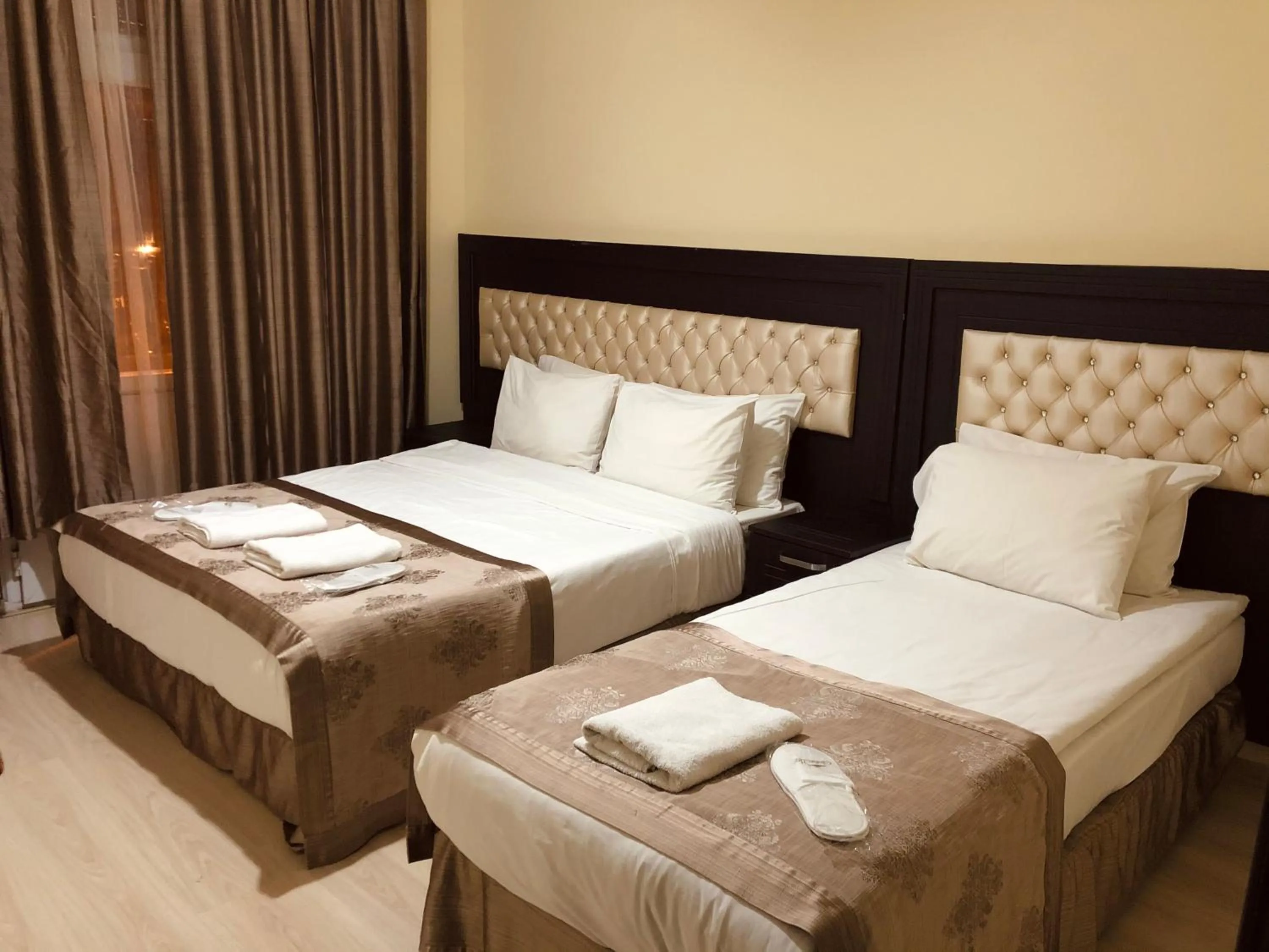 Bed in Comfort Hotel Taksim