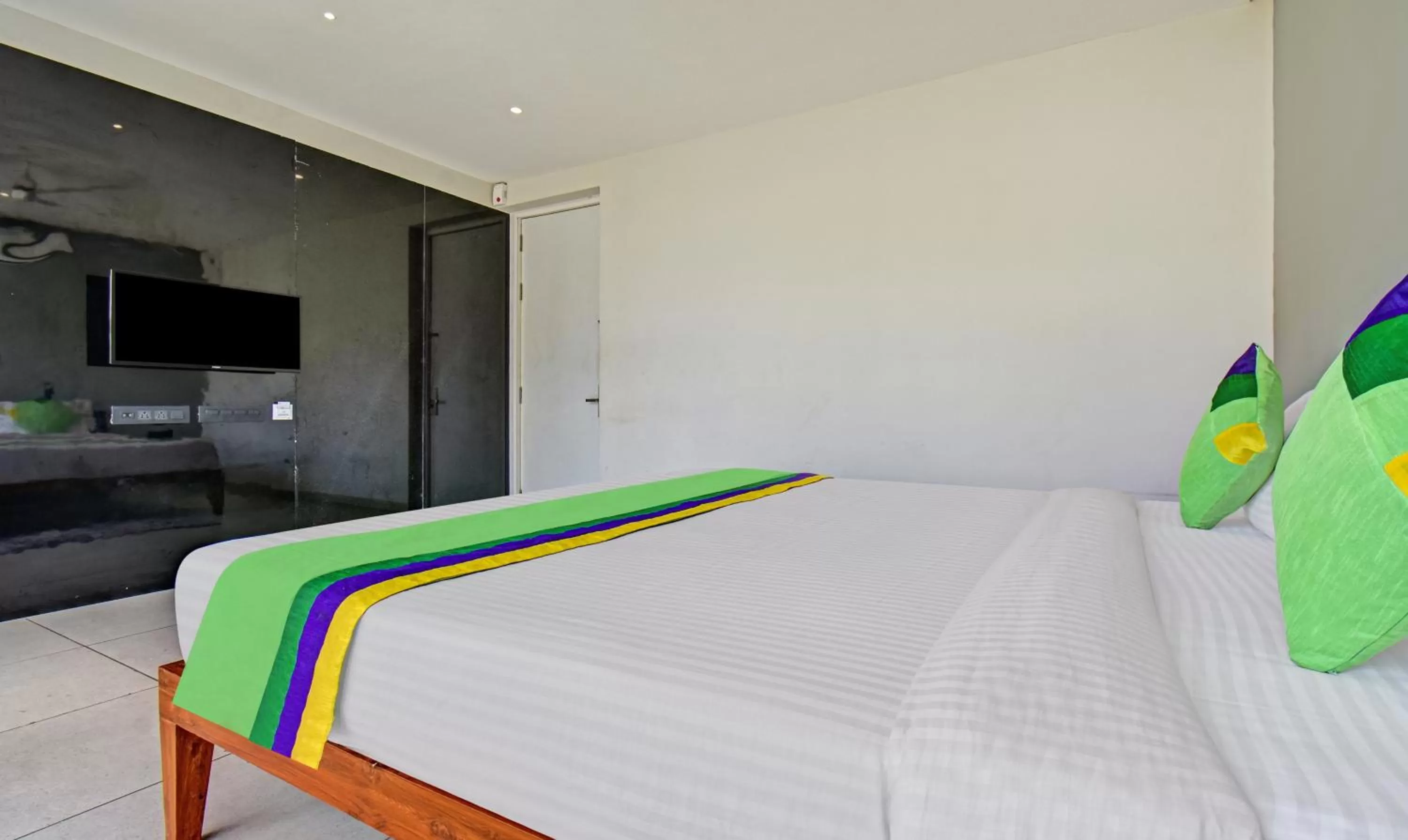 Bedroom, Bed in Treebo Aroma Executive