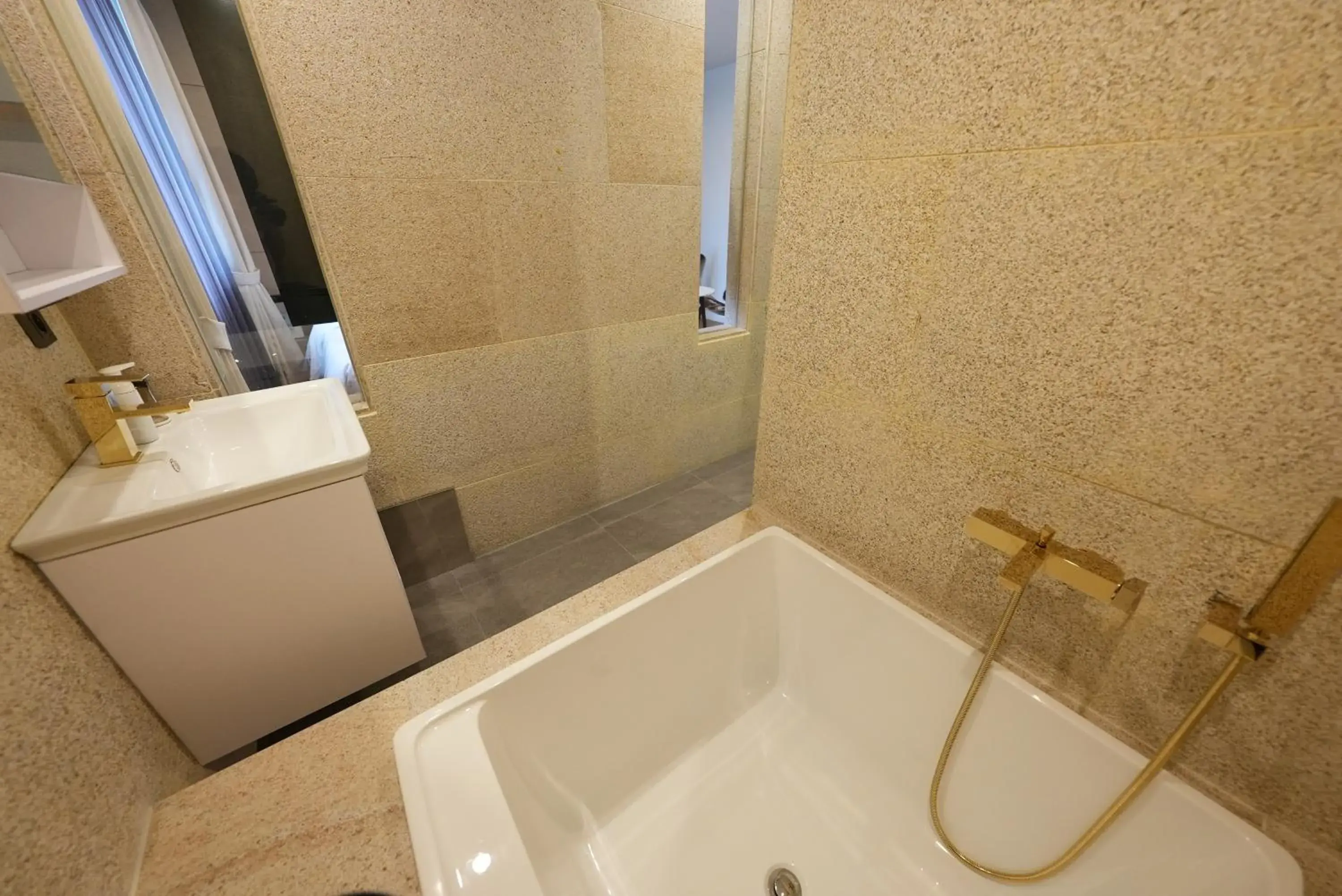 Bathroom in Jongno Amare Hotel