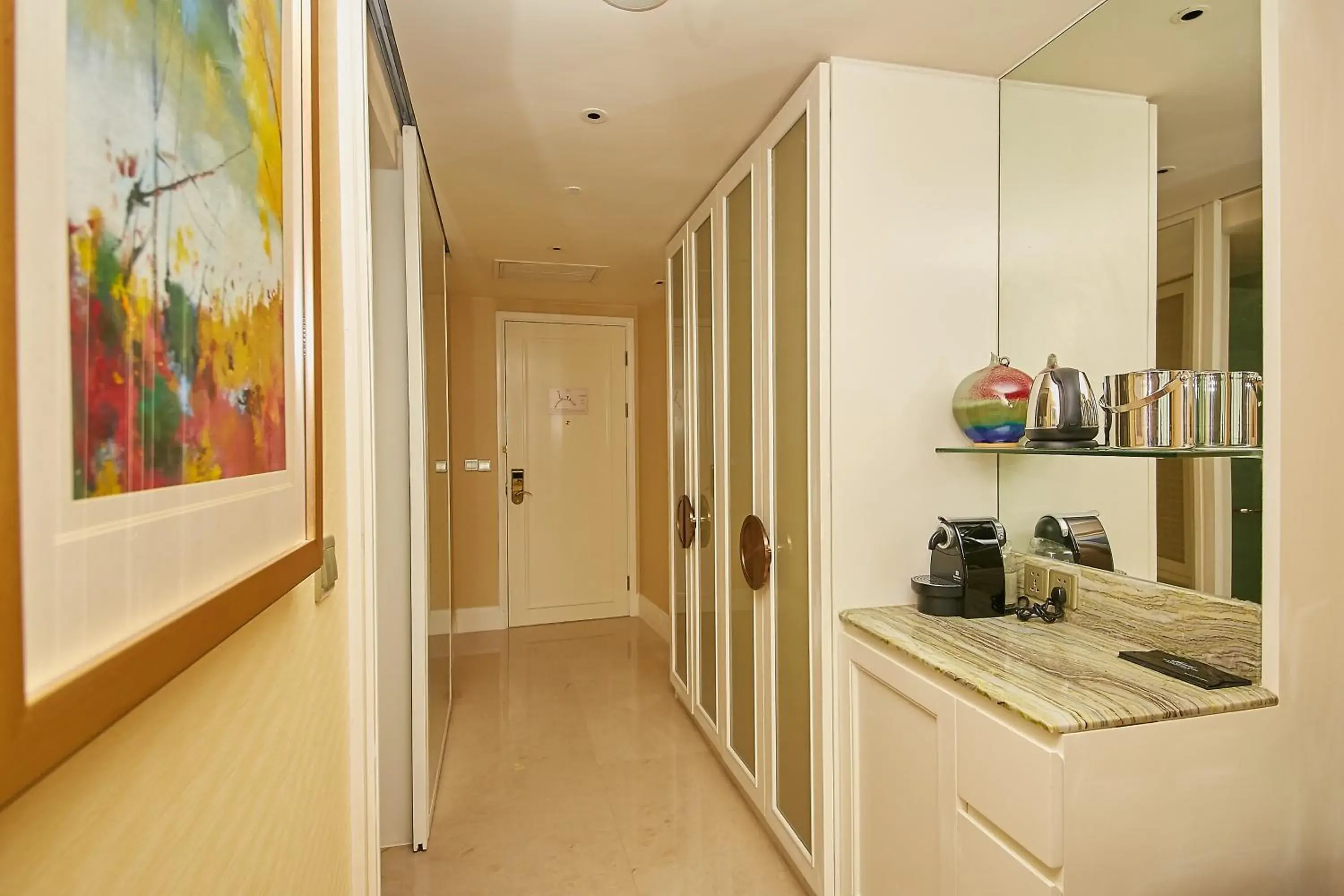 Property building in Fairmont Yangcheng Lake Property building in Fairmont Yangcheng Lake