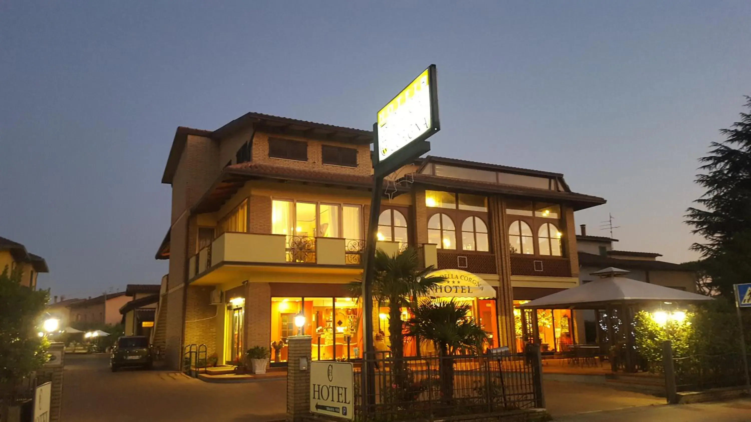 Facade/entrance, Property Building in Hotel Duca Della Corgna