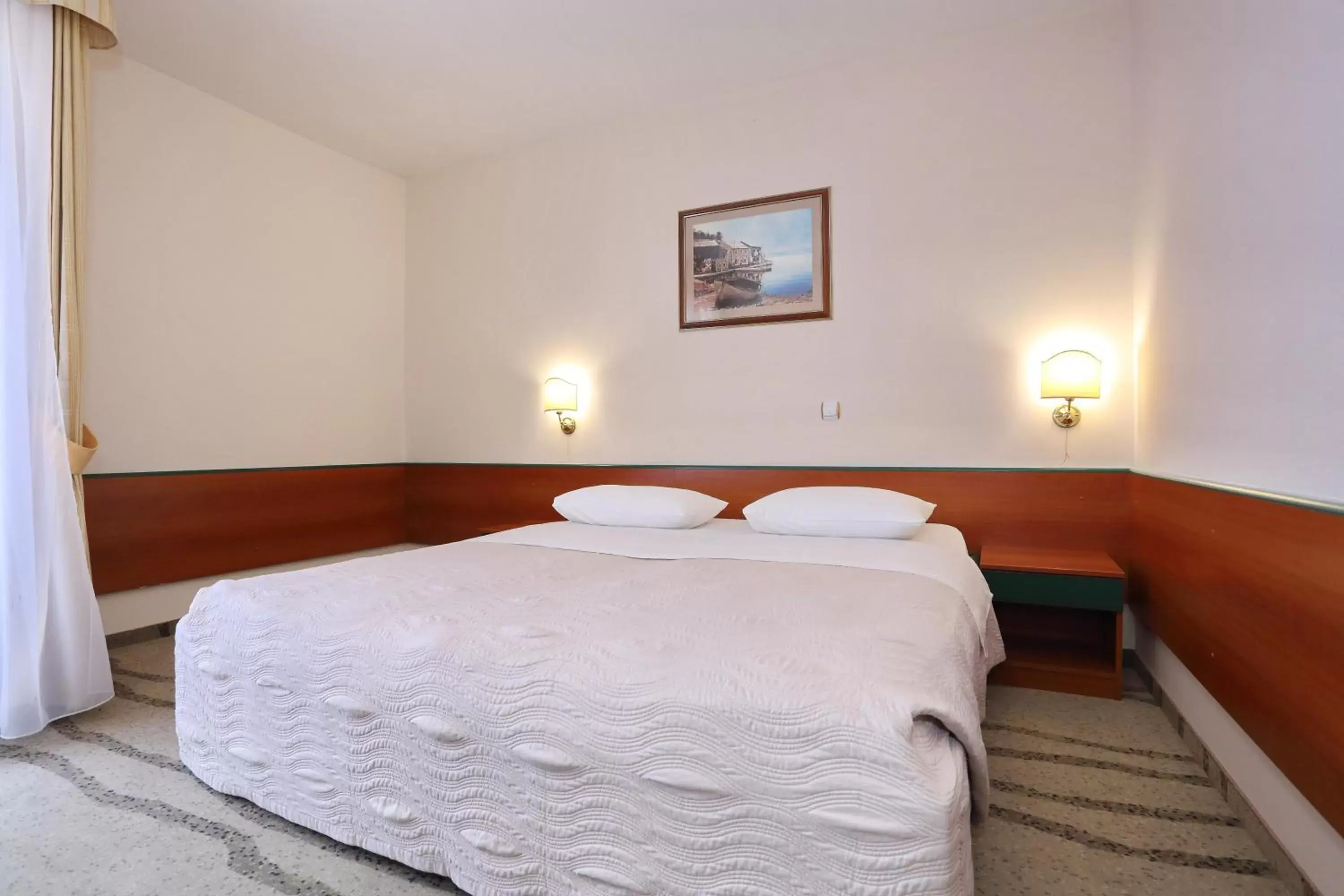 Bed in Hotel Mediteran
