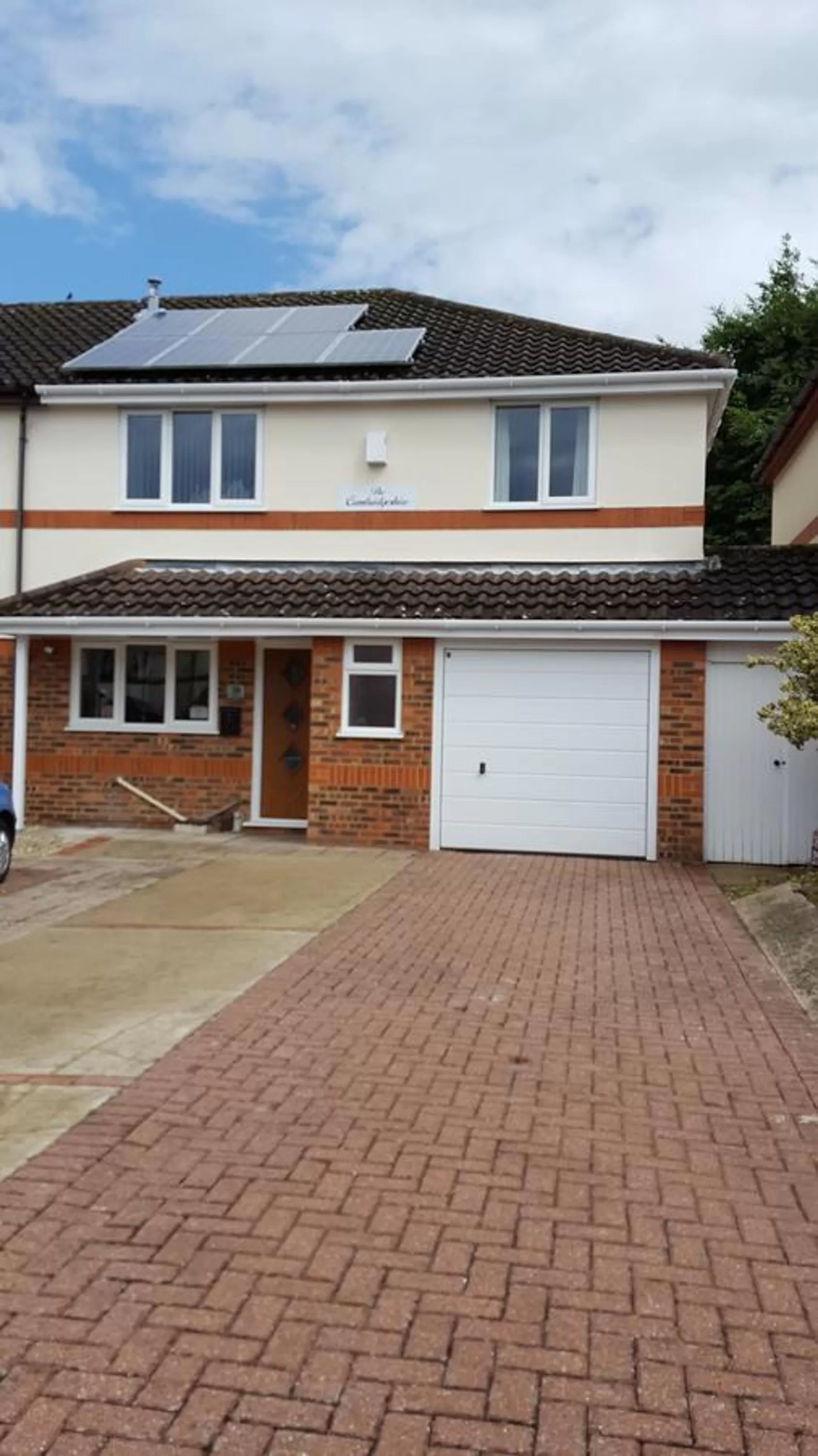 Property building, Facade/Entrance in The Cambridgeshire