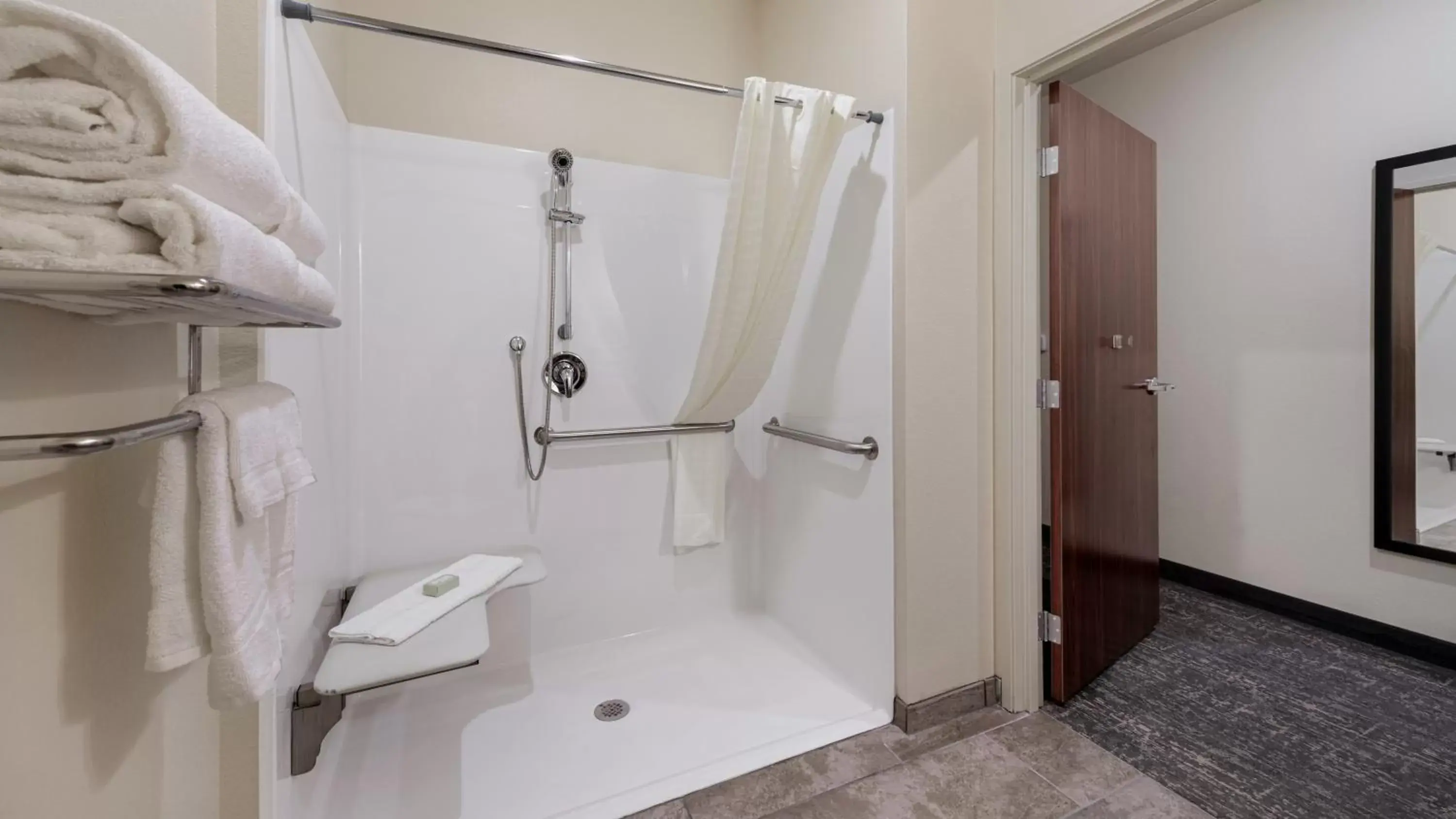 Shower, Bathroom in Cobblestone Hotel & Suites - Two Rivers