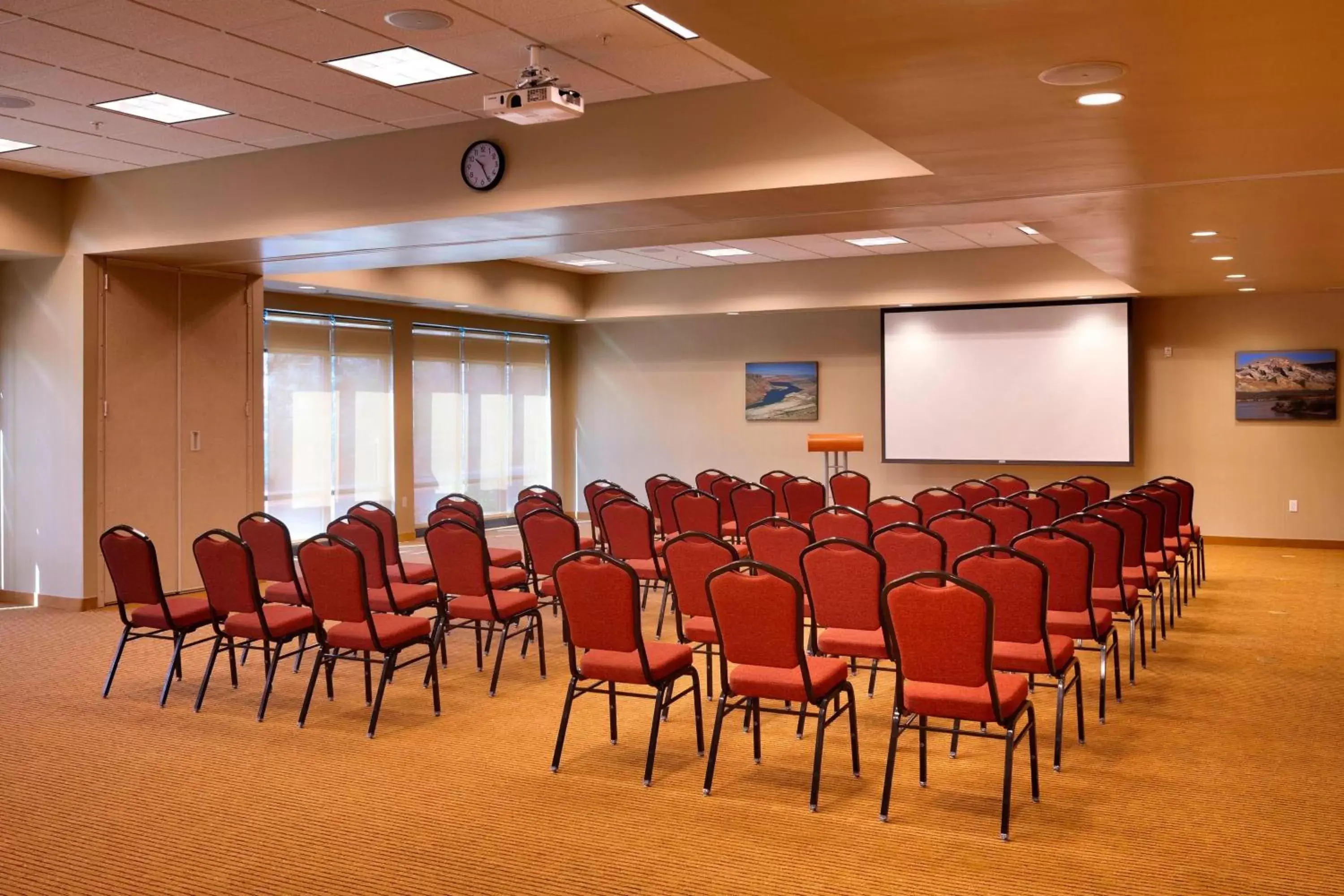 Meeting/conference room in TownePlace Suites by Marriott Vernal