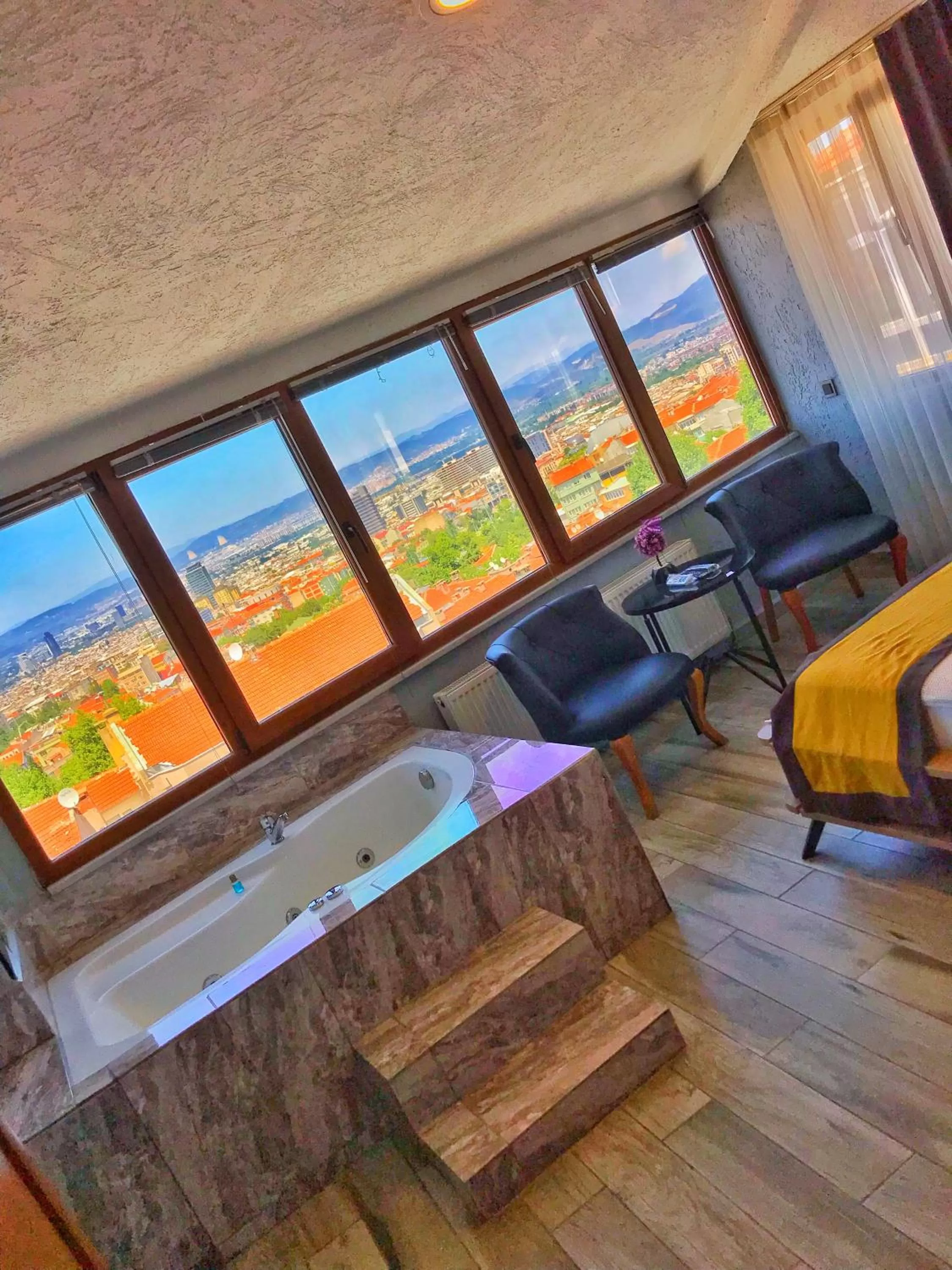 Double Room with Spa Bath - single occupancy in Pera Pansiyon