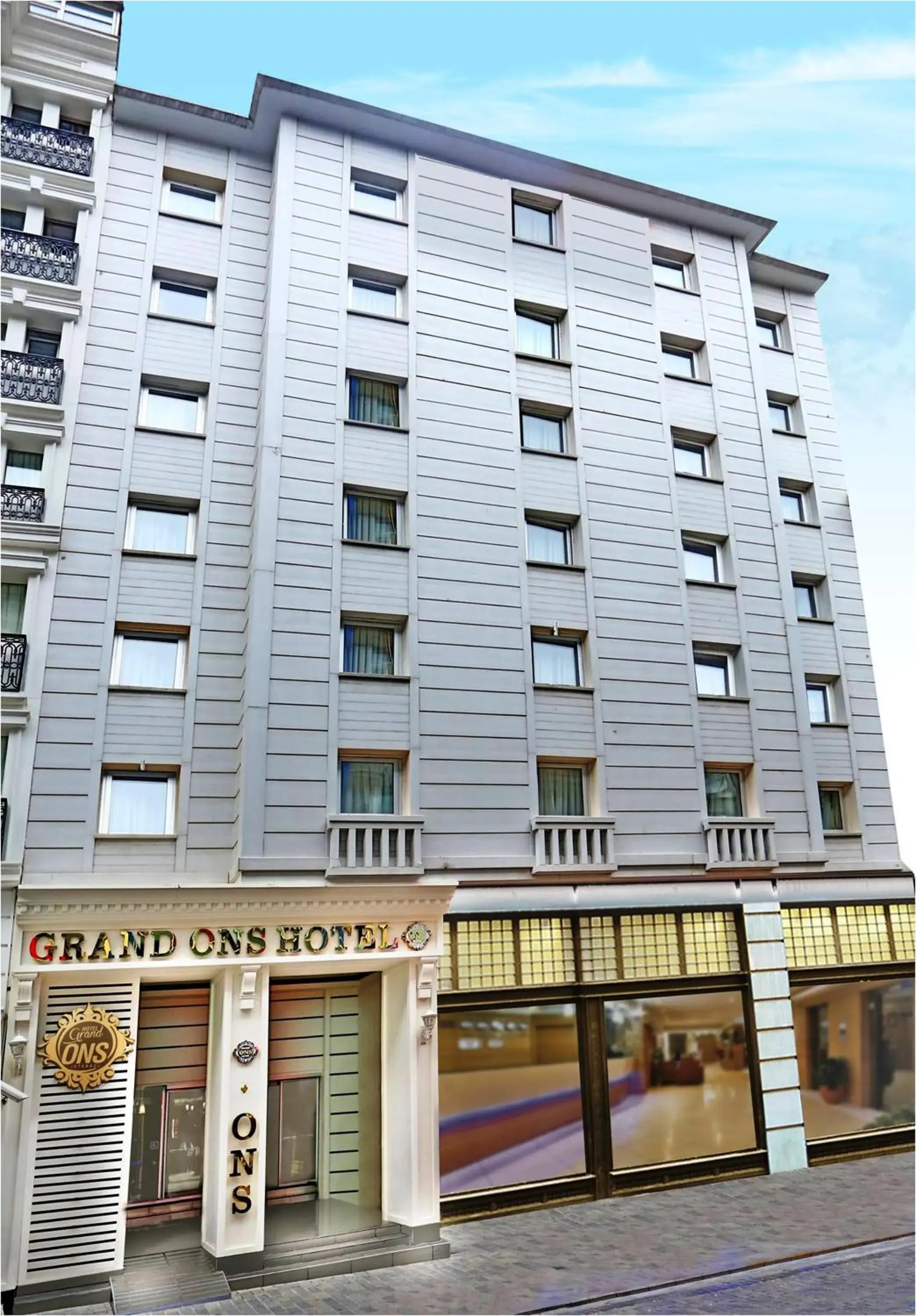 Facade/entrance in Grand Ons Hotel