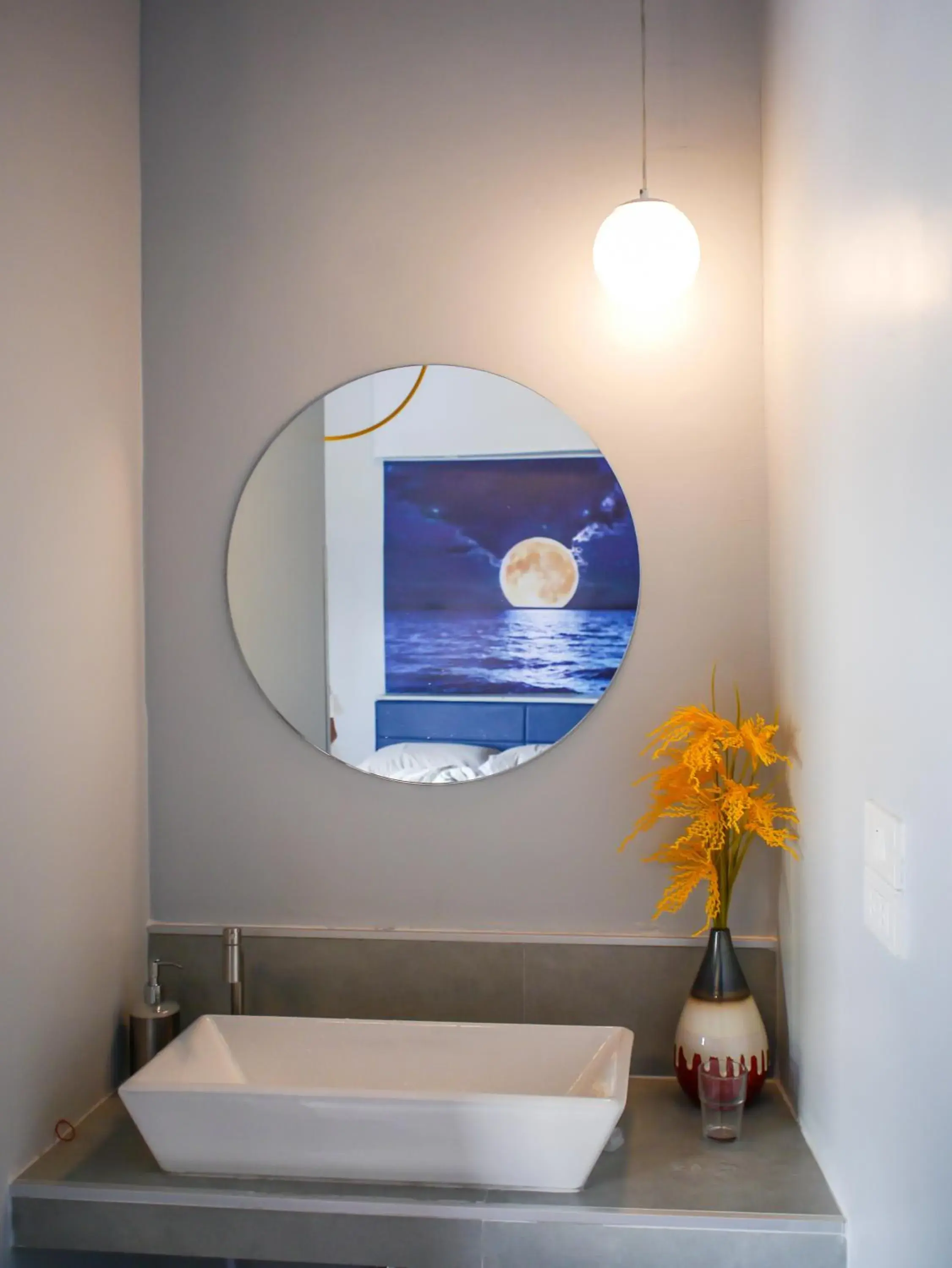 Bathroom in The Moon Hostel Huahin