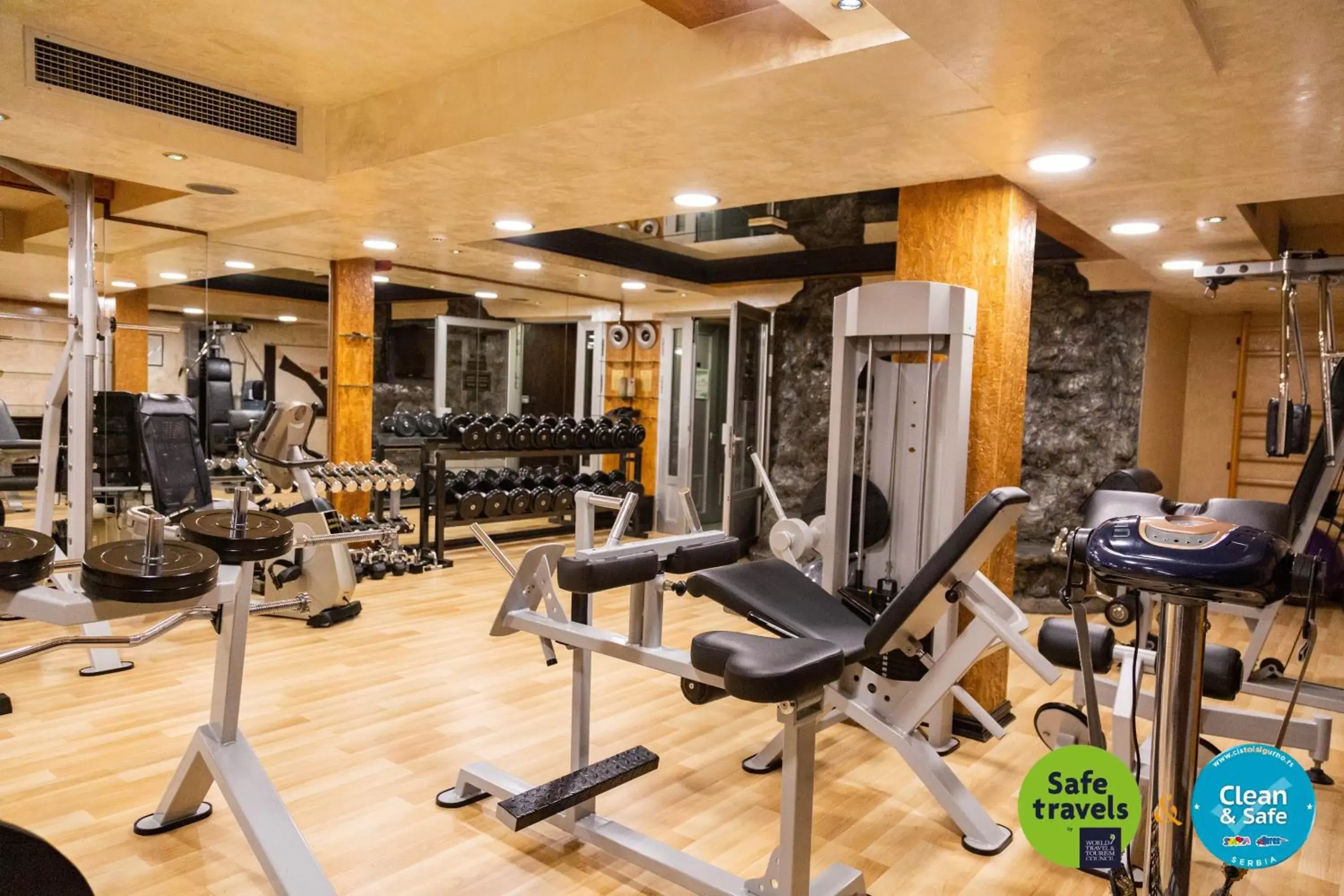 Fitness centre/facilities in Prezident Hotel Fitness centre/facilities in Prezident Hotel
