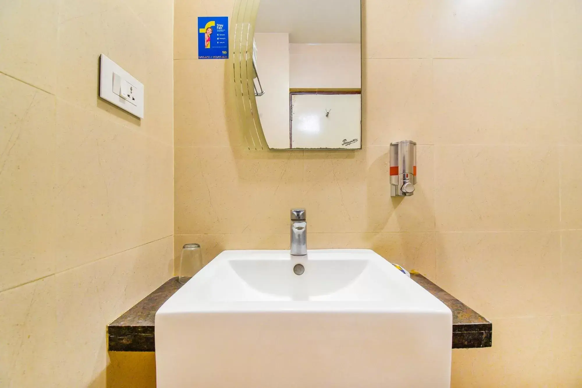 Bathroom in FabHotel Kinnera Comforts Railway Station
