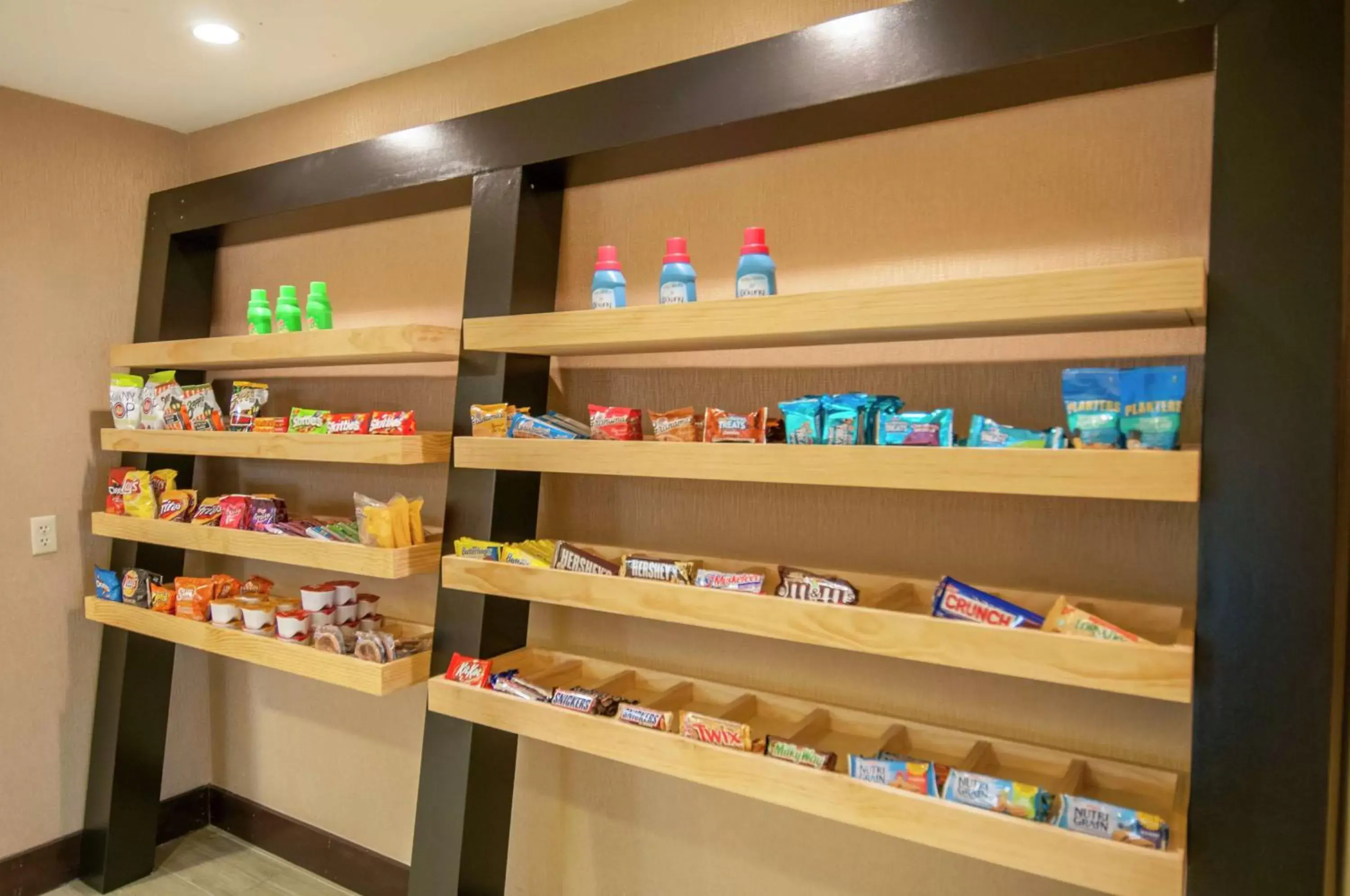 Restaurant/places to eat in Hampton Inn Metairie Restaurant/places to eat in Hampton Inn Metairie