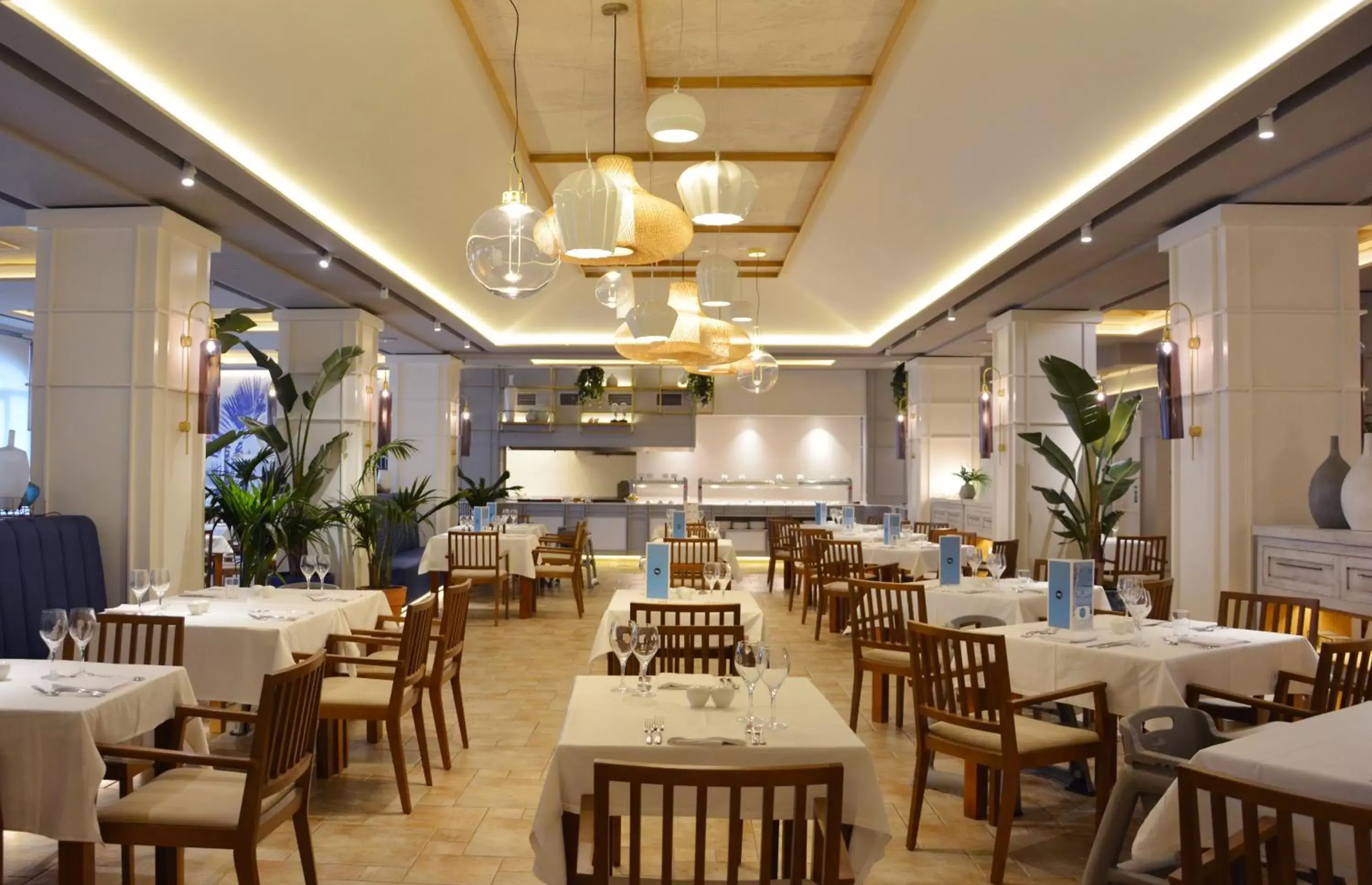 Buffet breakfast, Restaurant/Places to Eat in SH Villa Gadea