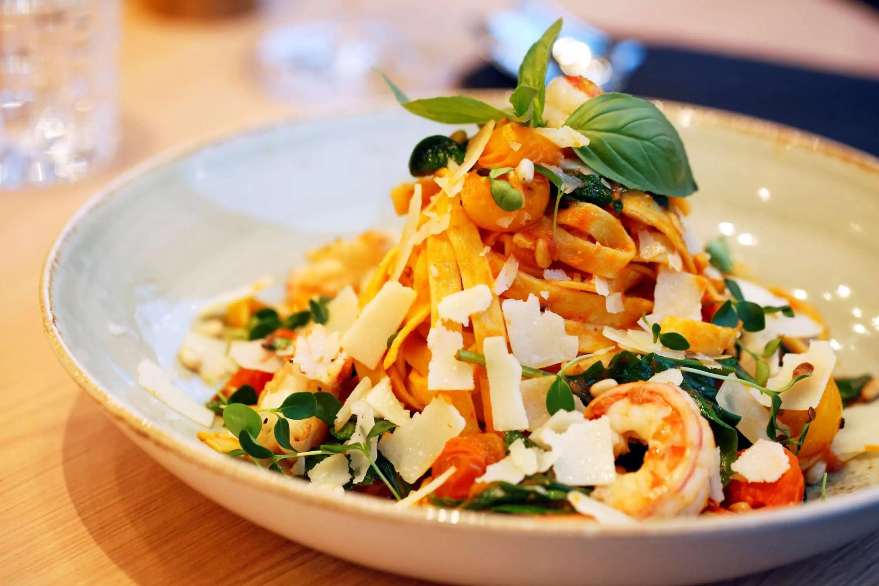 Restaurant/places to eat in Scandic Frankfurt Hafenpark