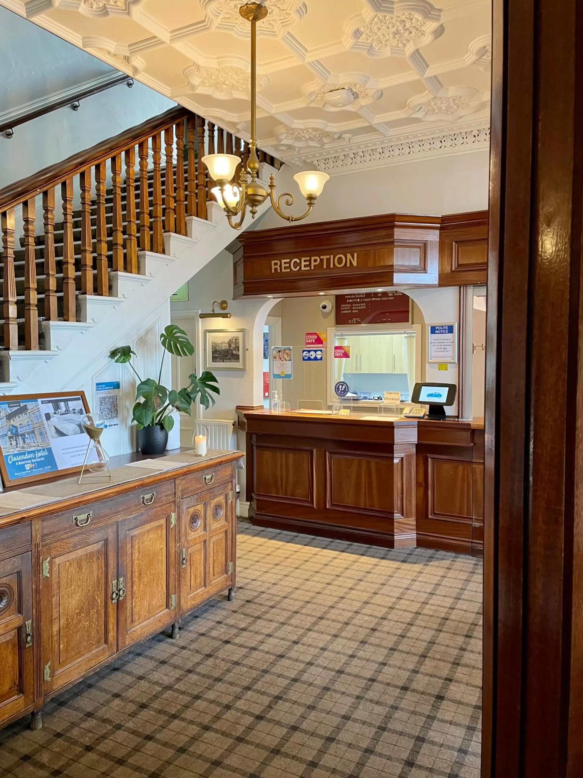Lobby or reception in The Clarendon Hotel