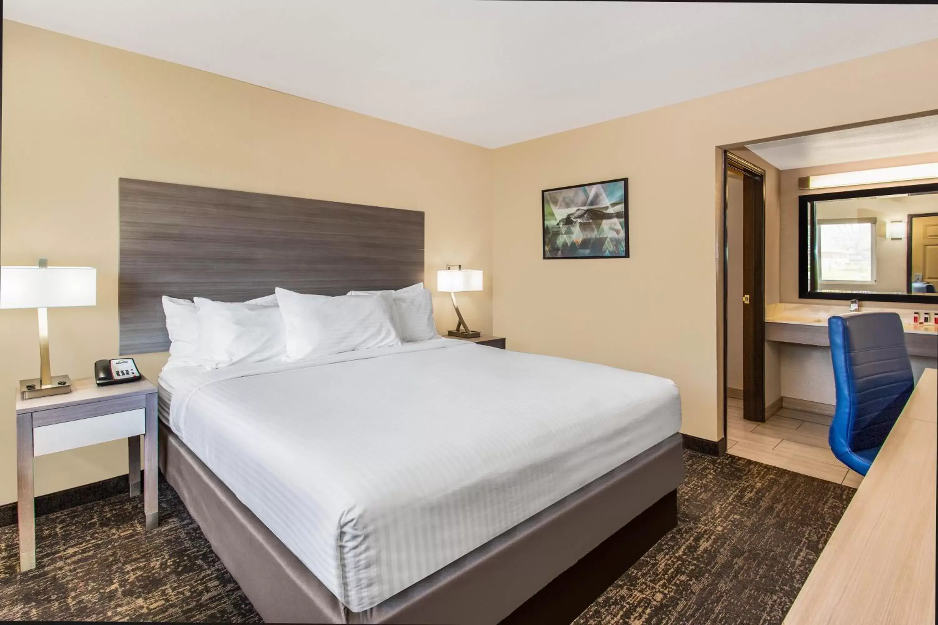 Bed in Days Inn Merced / Yosemite Area Bed in Days Inn Merced / Yosemite Area