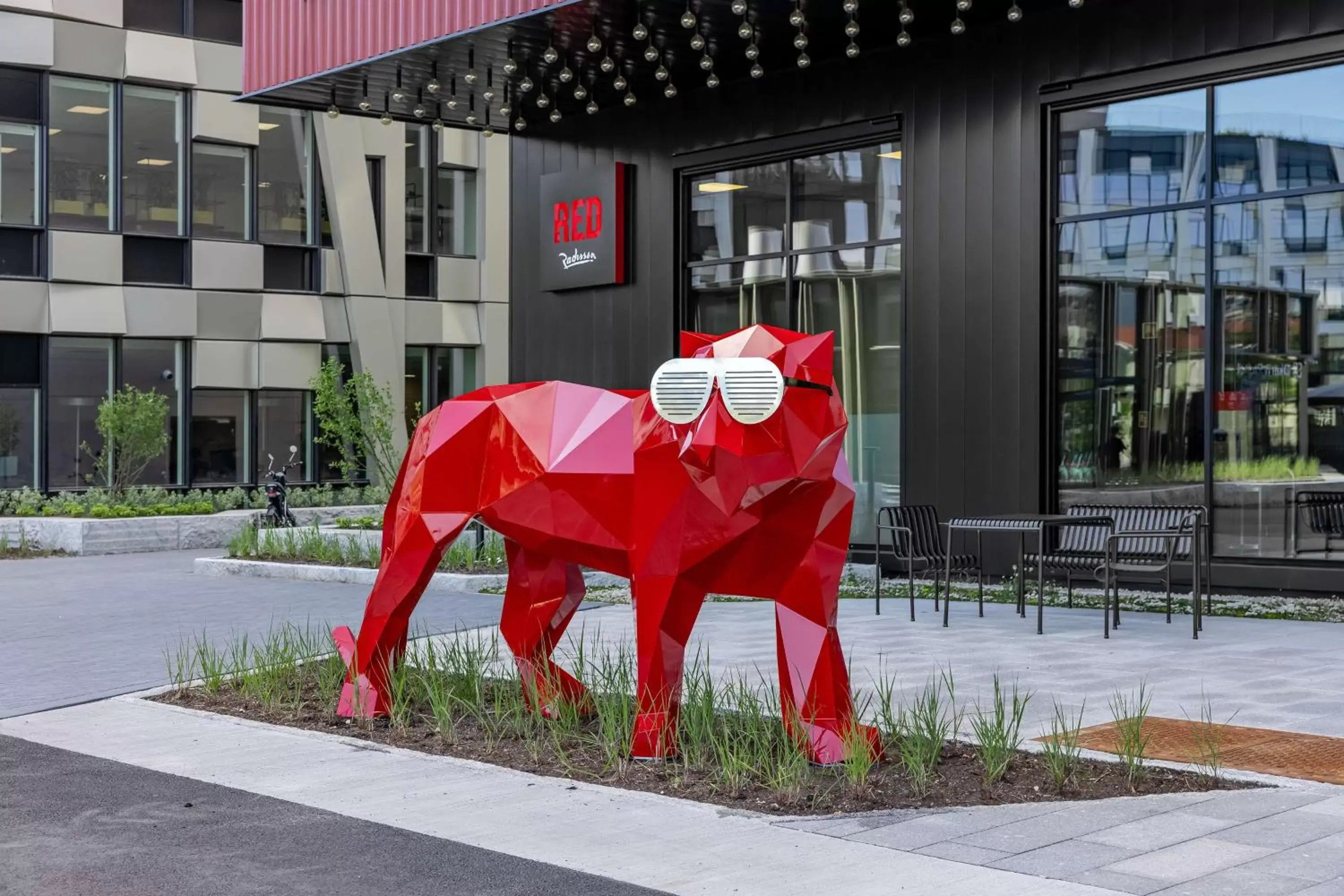 Facade/entrance in Radisson RED Oslo Okern