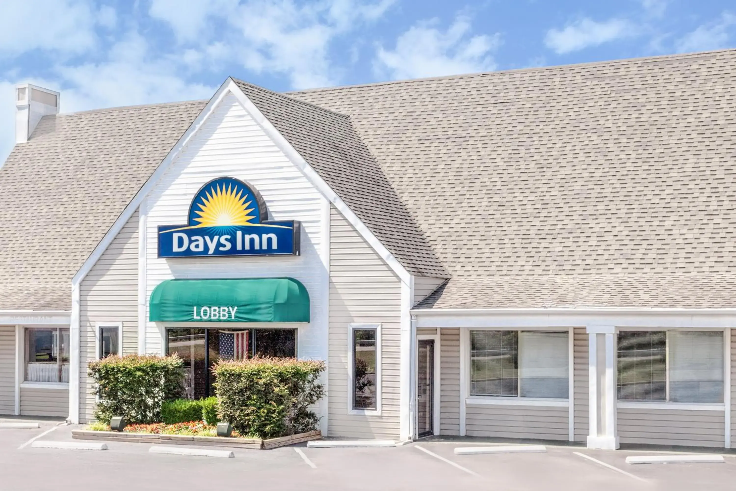 Property building in Days Inn by Wyndham Cullman Property building in Days Inn by Wyndham Cullman