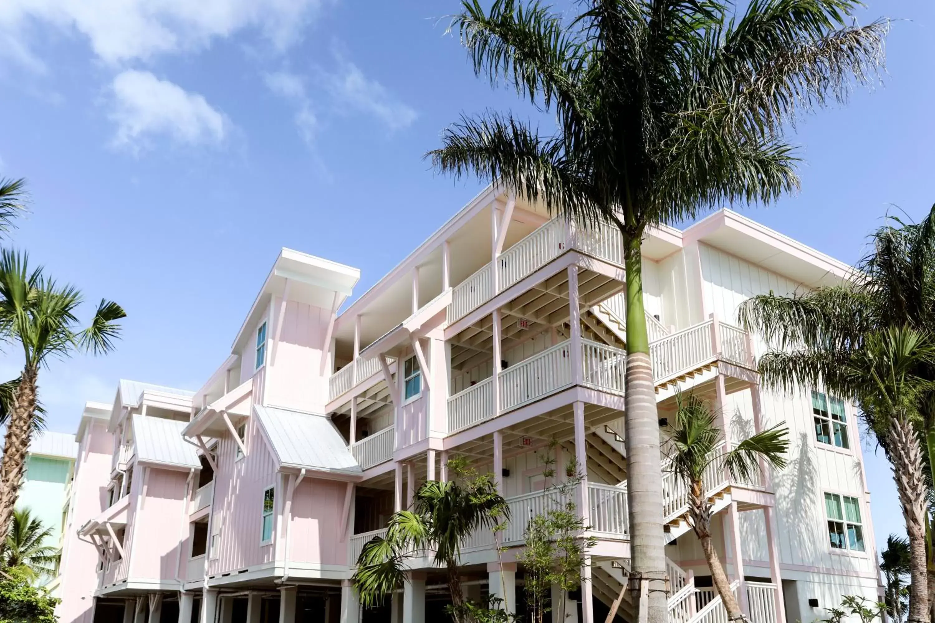 Property building in Grassy Flats Resort & Beach Club Property building in Grassy Flats Resort & Beach Club