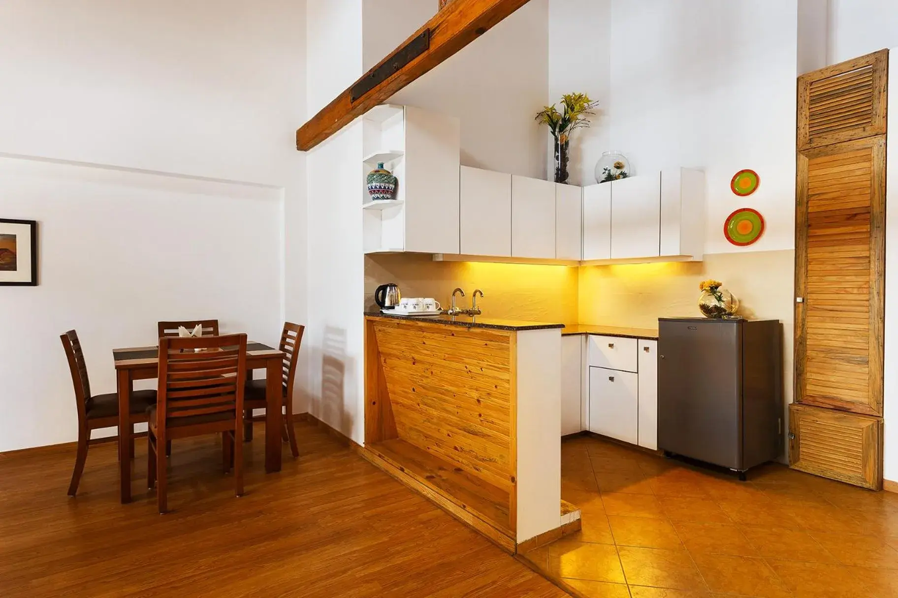 Kitchen or kitchenette, Kitchen/Kitchenette in The Pinewood, Nainital by Leisure Hotels