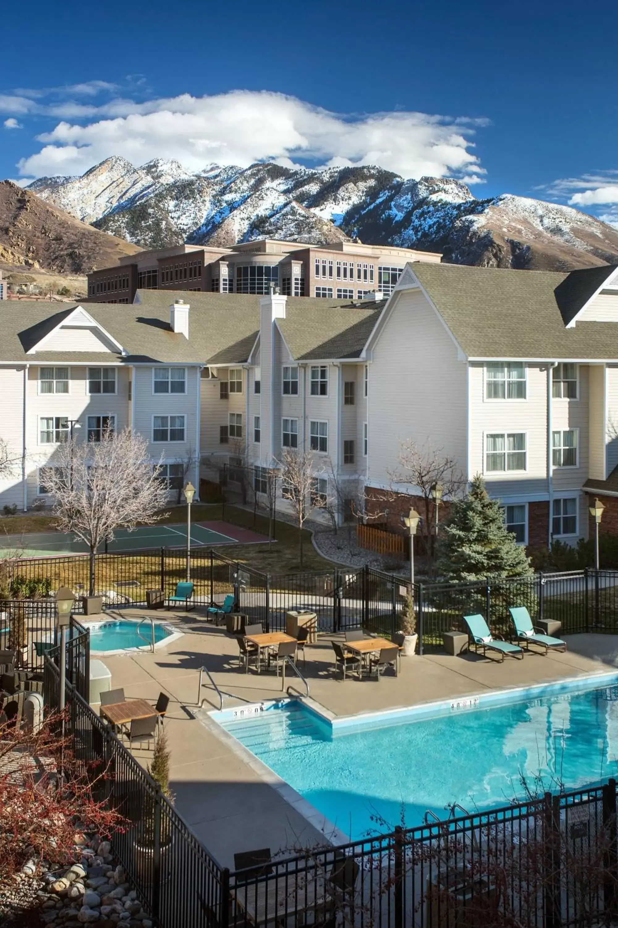 Swimming Pool in Residence Inn Salt Lake City Cottonwood