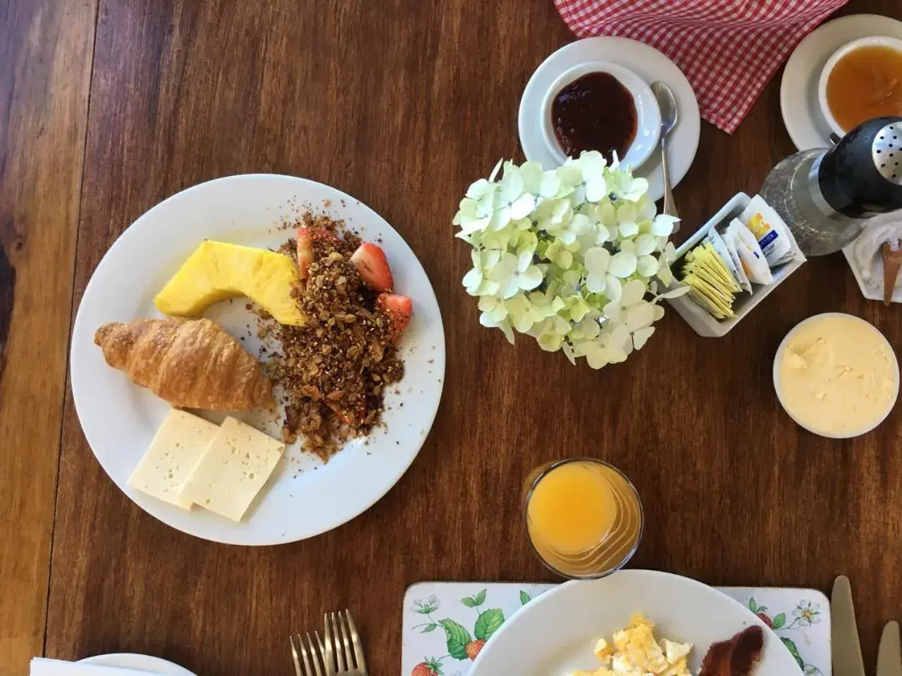 Breakfast in Poas Volcano Lodge