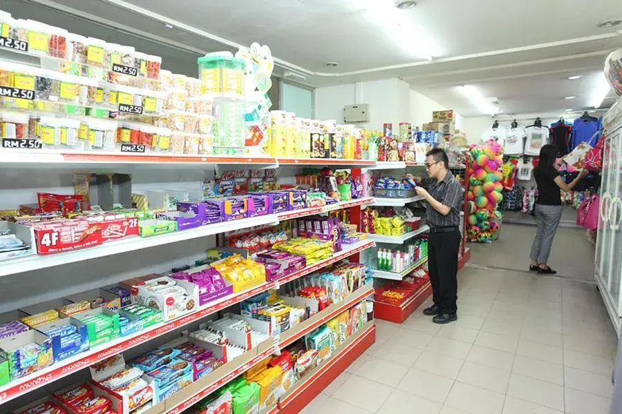 On-site shops, Supermarket/Shops in Glory Beach Resort