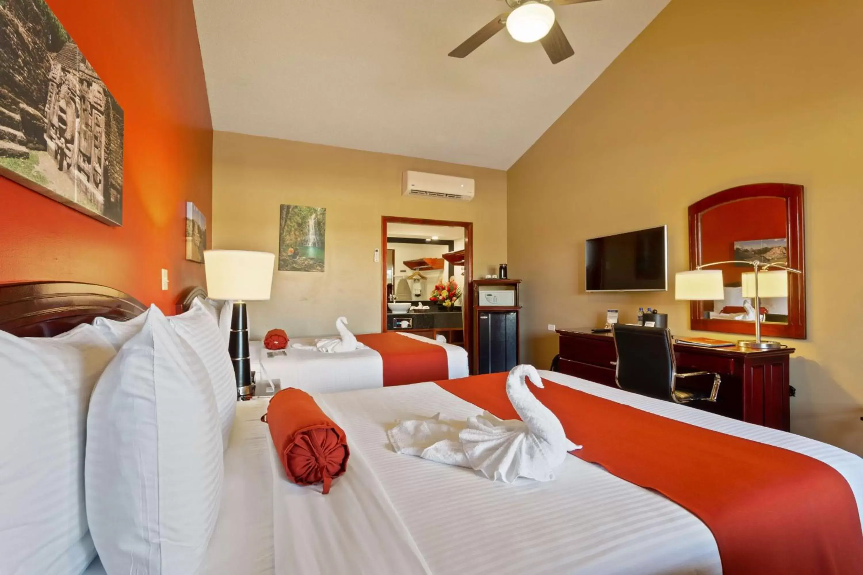 Bedroom in Best Western Plus Belize Biltmore Plaza