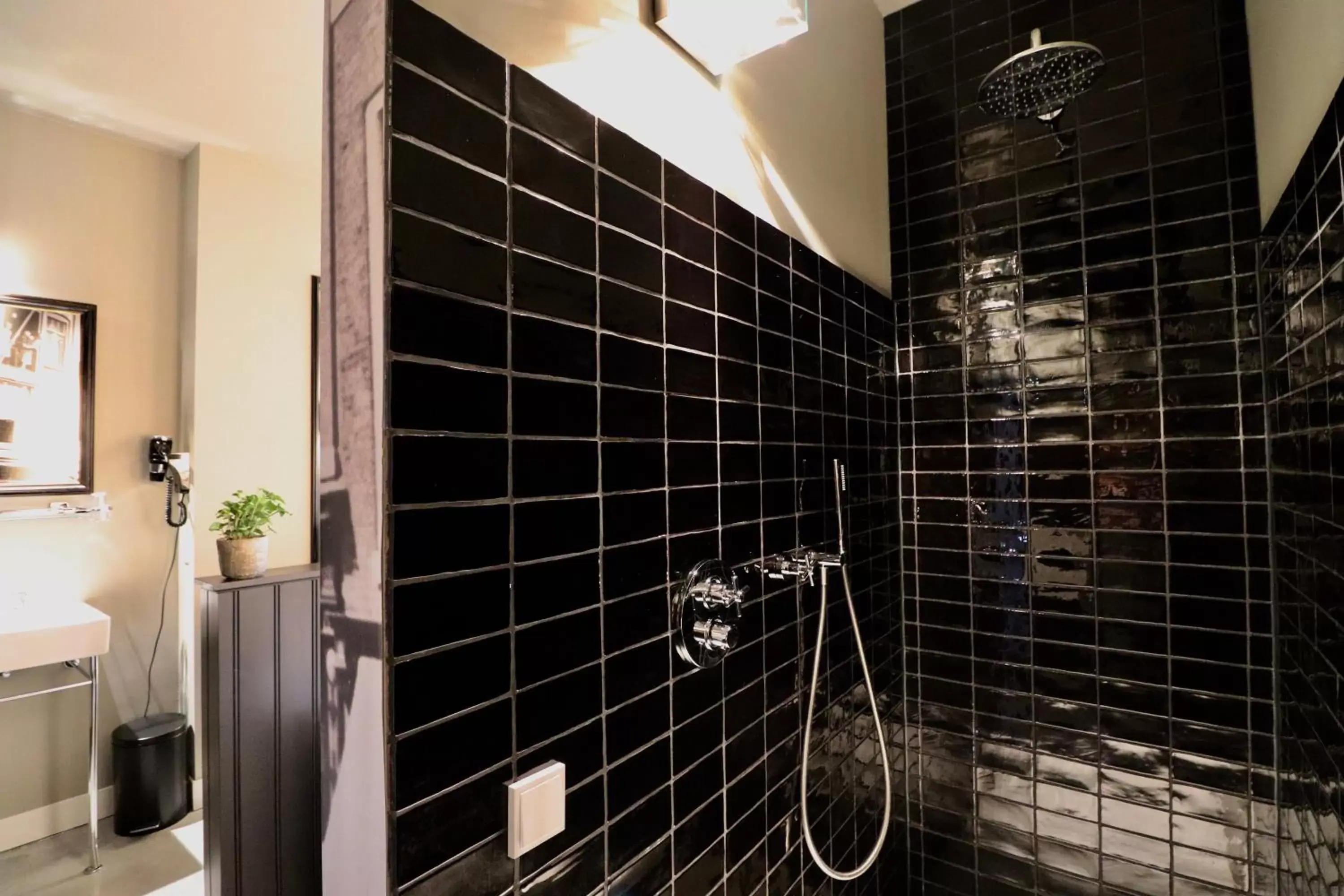 Shower, Bathroom in Van der Gang Suites