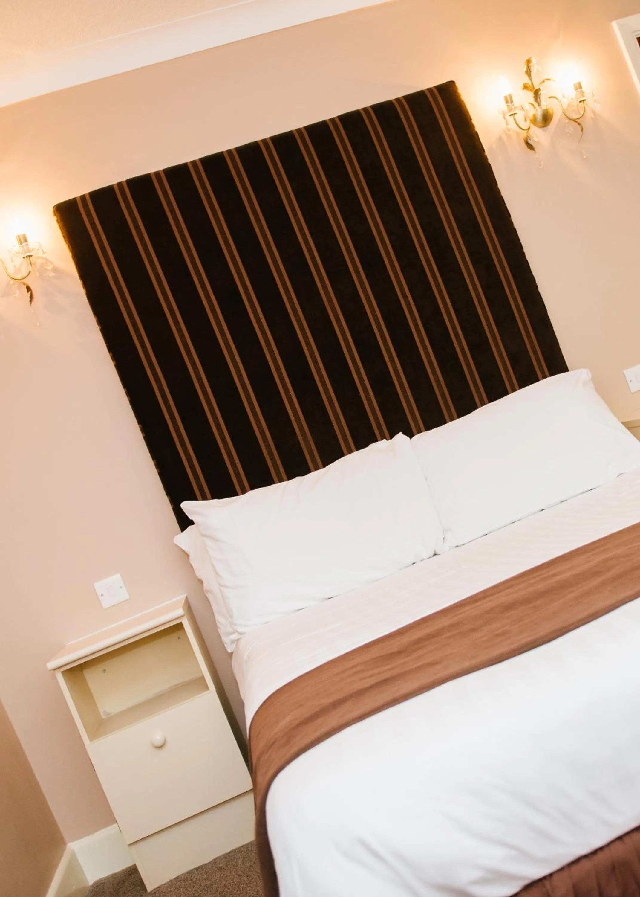 Photo of the whole room, Bed in Park House Hotel