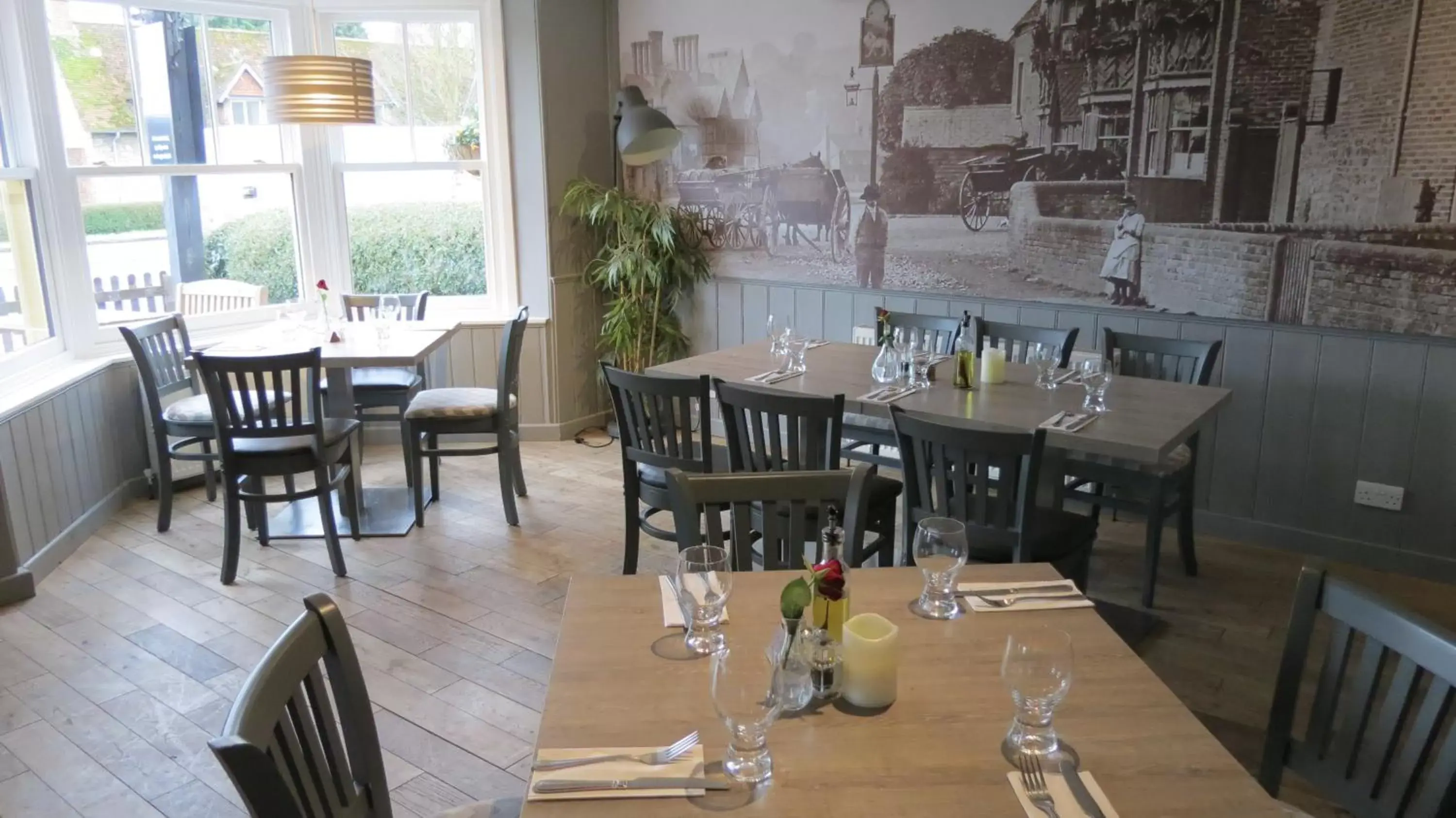 Restaurant/Places to Eat in The Lion Waddesdon